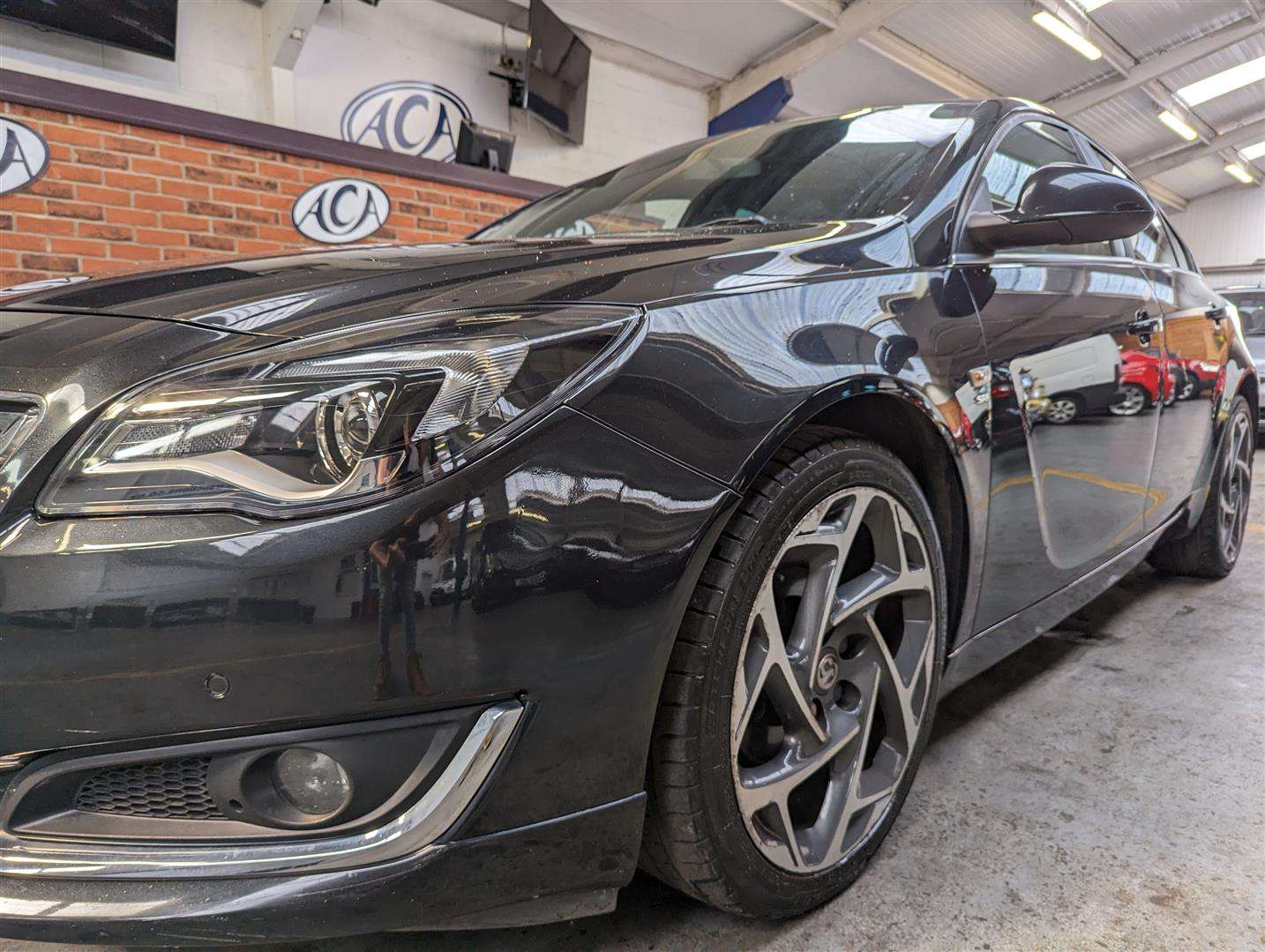 <p>2013 VAUXHALL INSIGNIA SRI NAV VX CDTIE</p>