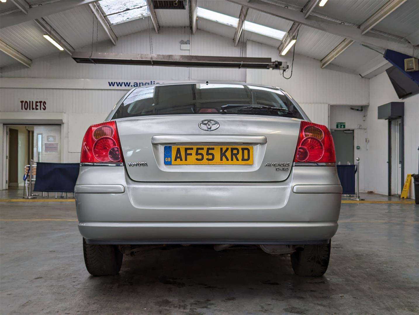 <p>2005 TOYOTA AVENSIS COLOUR C-TION D4D</p>