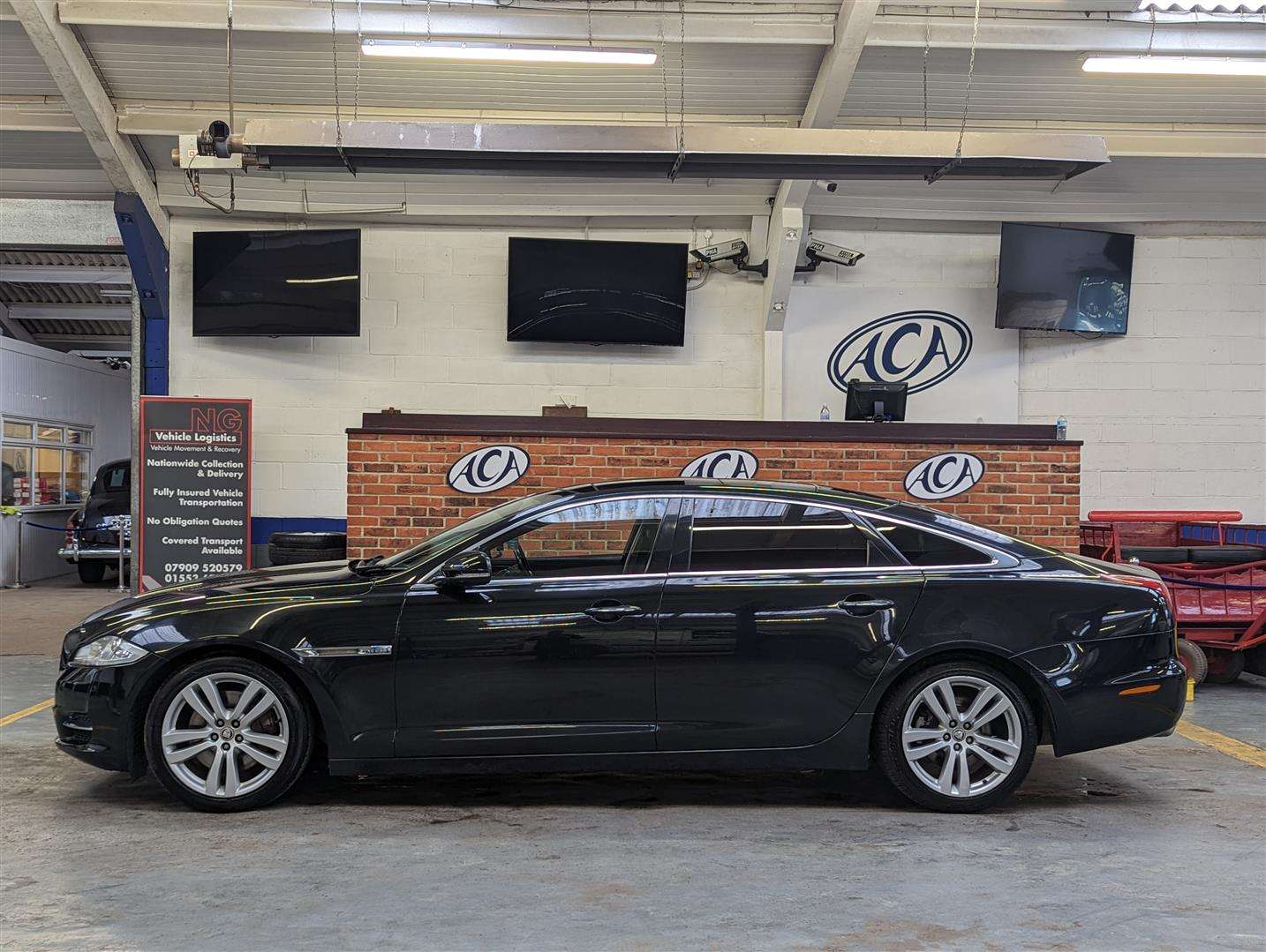 <p>2010 JAGUAR XJ PREMIUM LUXURY V6 D A</p>