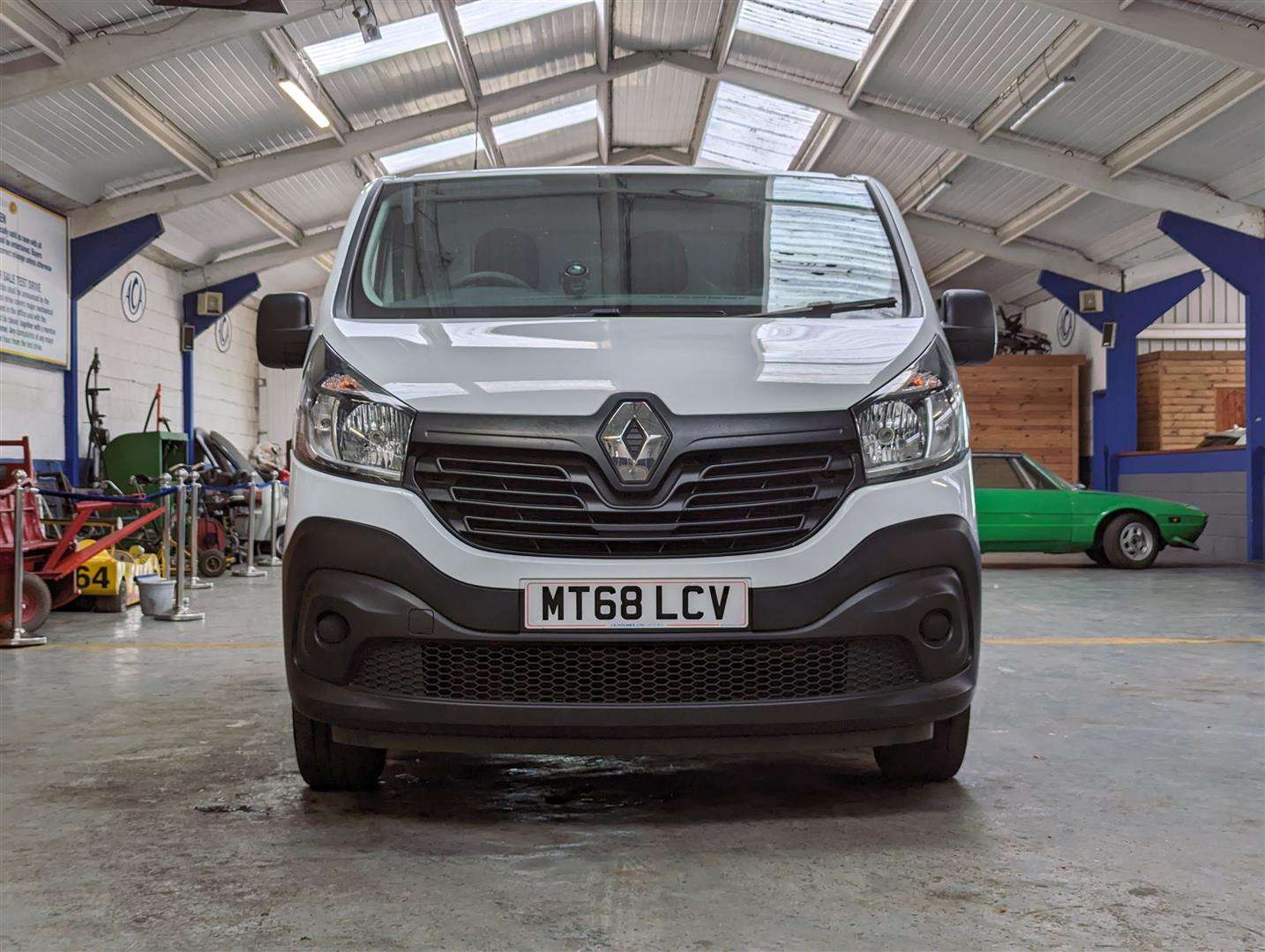 <p>2018 RENAULT TRAFIC SL27 BUSINESS DCI</p>