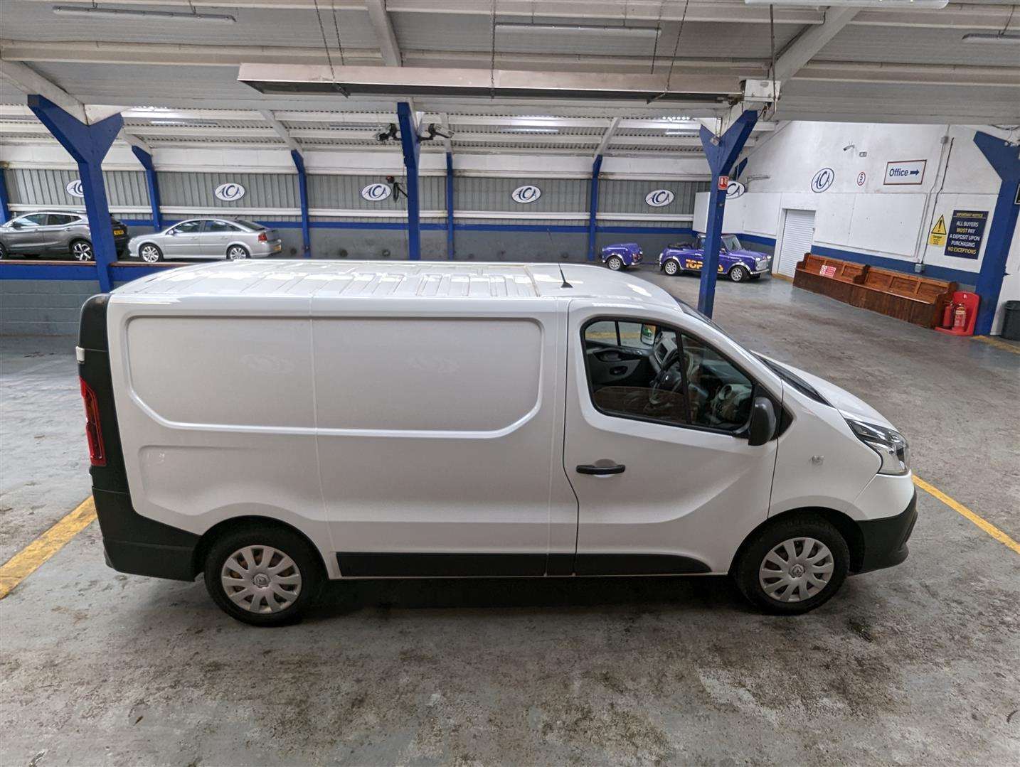 <p>2018 RENAULT TRAFIC SL27 BUSINESS DCI</p>