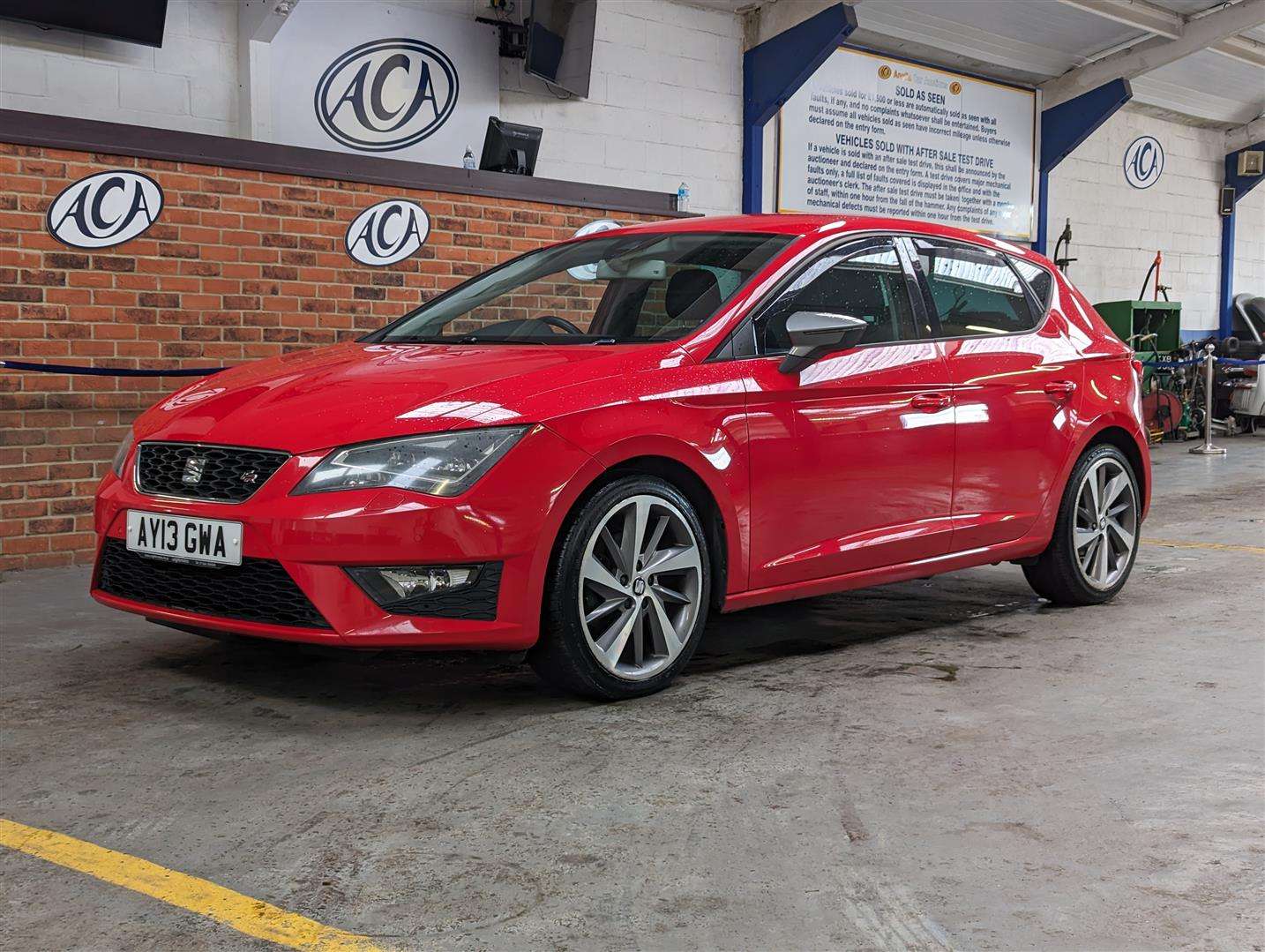 <p>2013 SEAT LEON FR TDI</p>