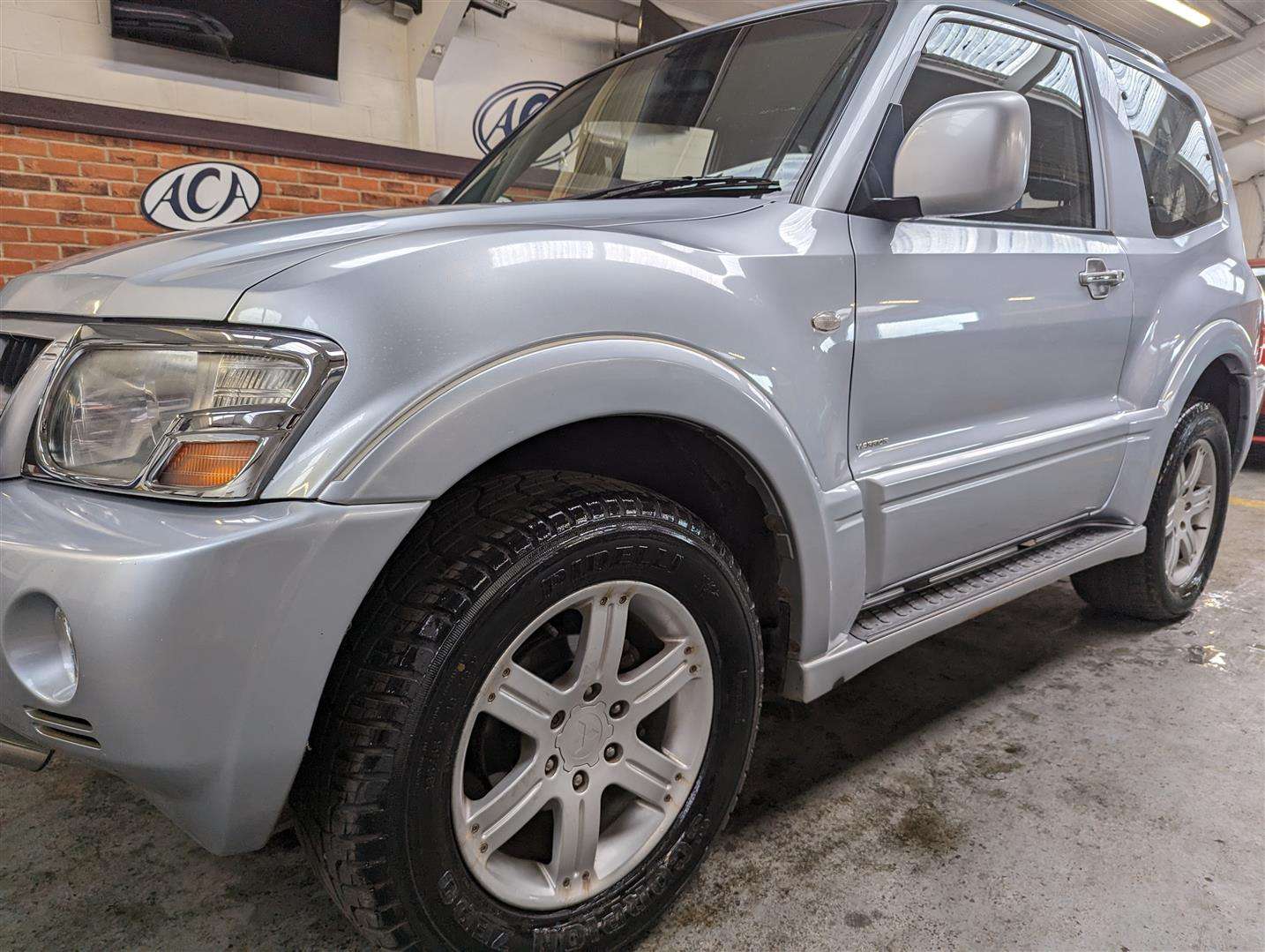 <p>2005 MITSUBISHI SHOGUN WARRIOR DI-D AUTO</p>