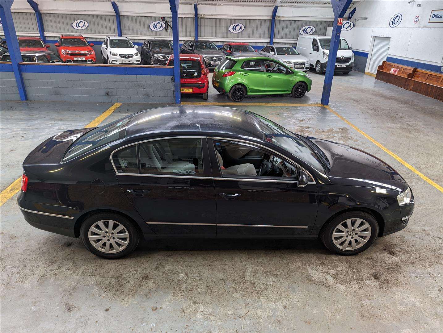 <p>2009 VOLKSWAGEN PASSAT SE</p>