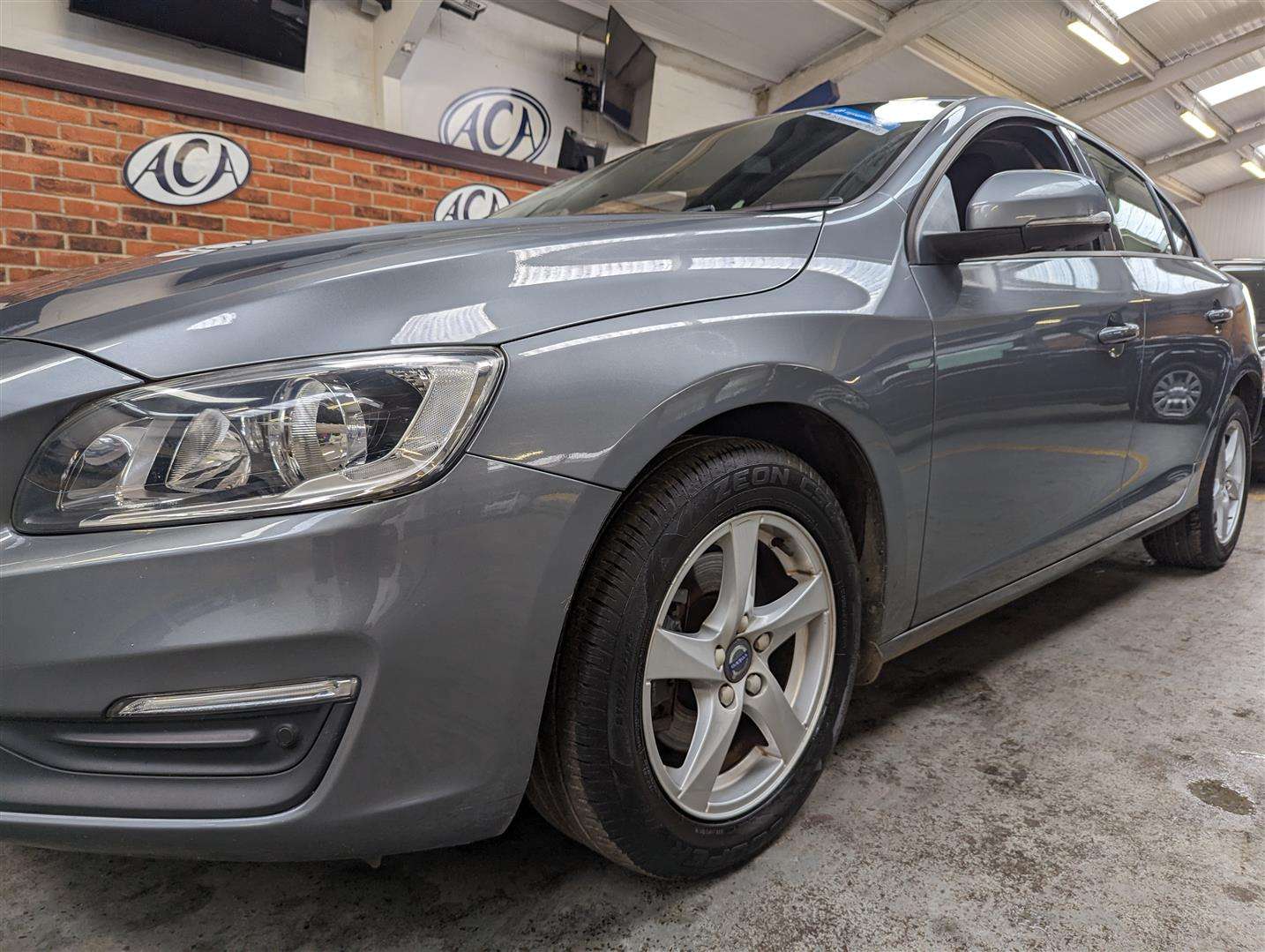 <p>2015 VOLVO S60 BUSINESS EDITION D4</p>