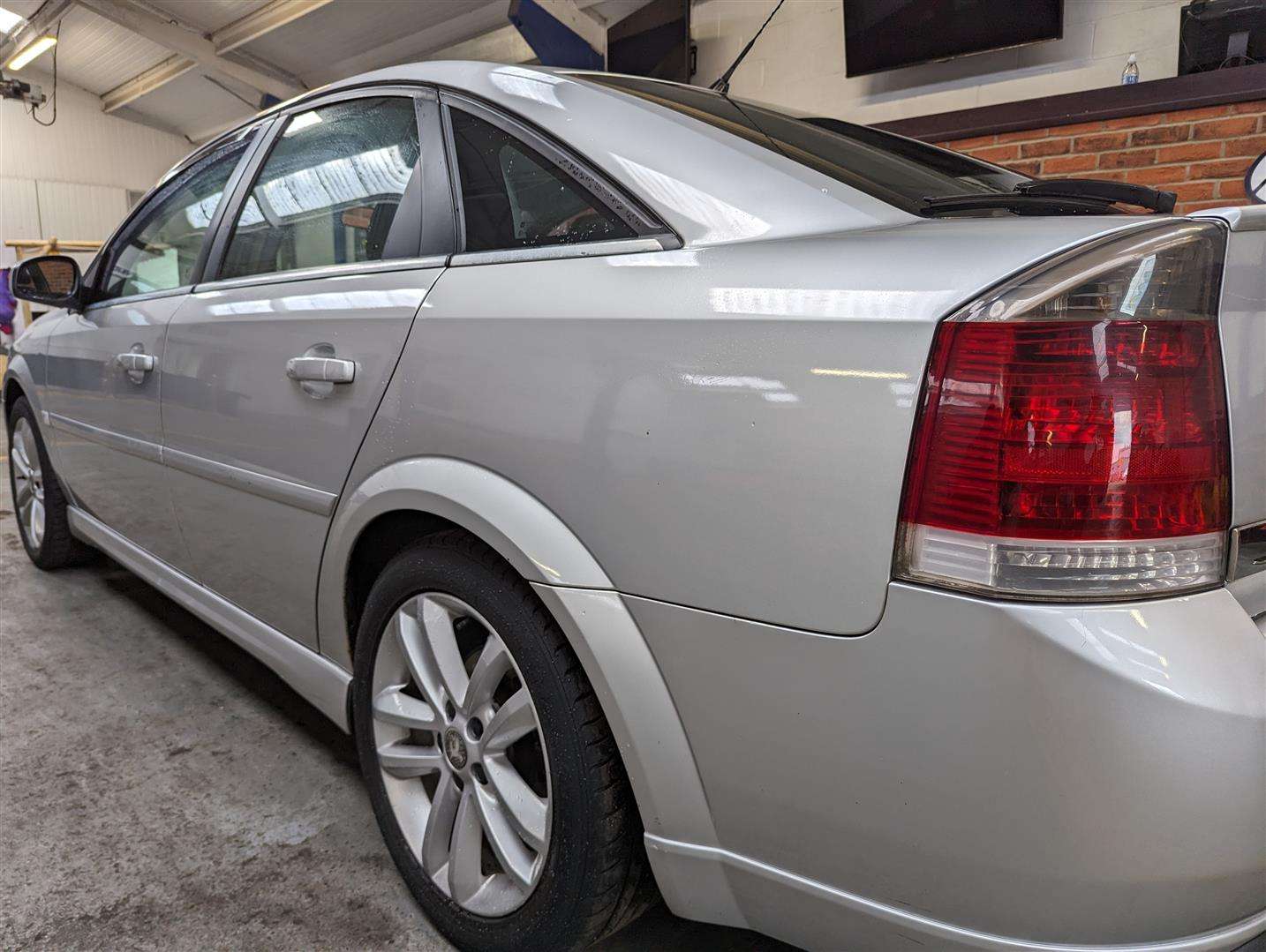 <p>2008 VAUXHALL VECTRA SRI</p>