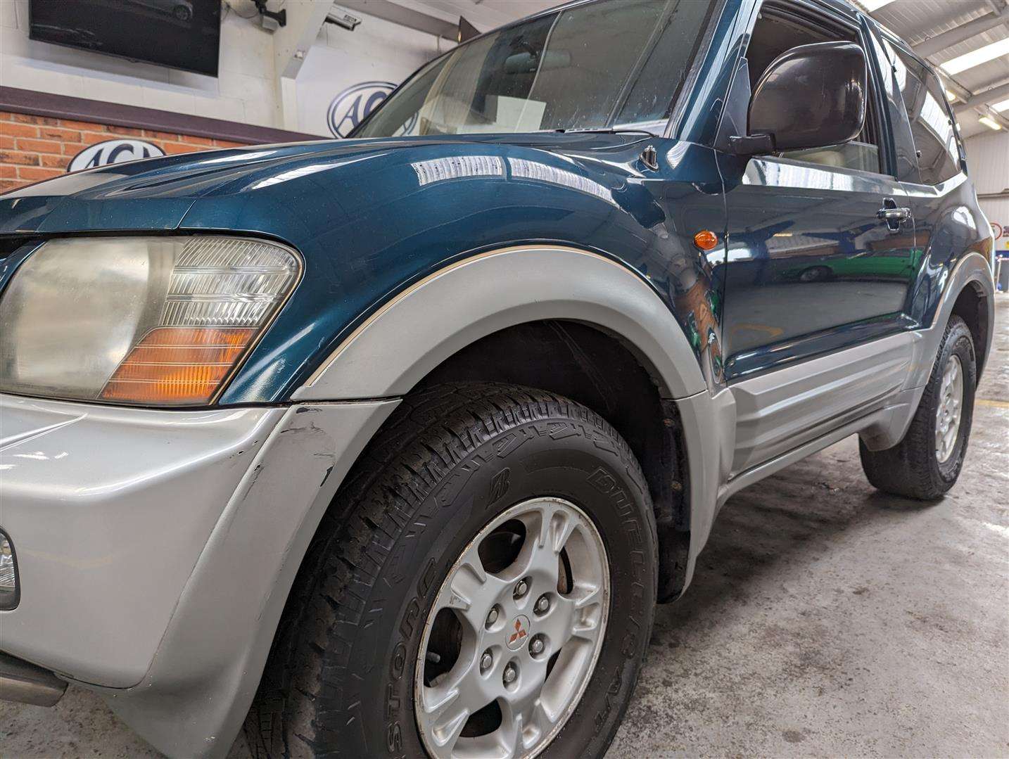 <p>2001 MITSUBISHI SHOGUN **SOLD</p>