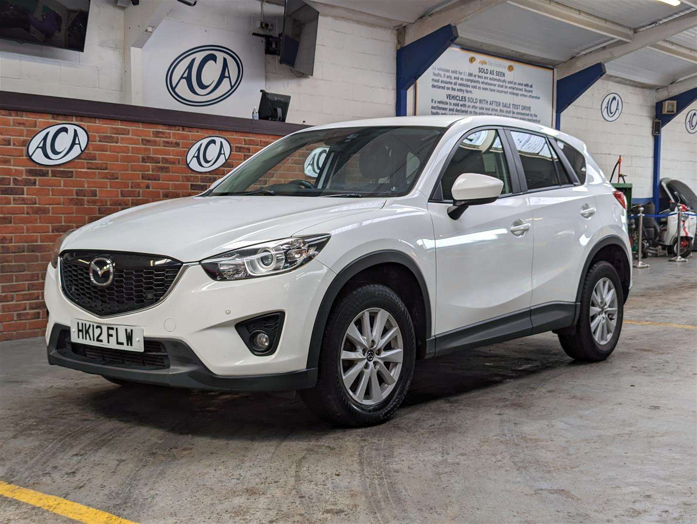 <p>2012 MAZDA CX-5 SE-L D NAV</p>