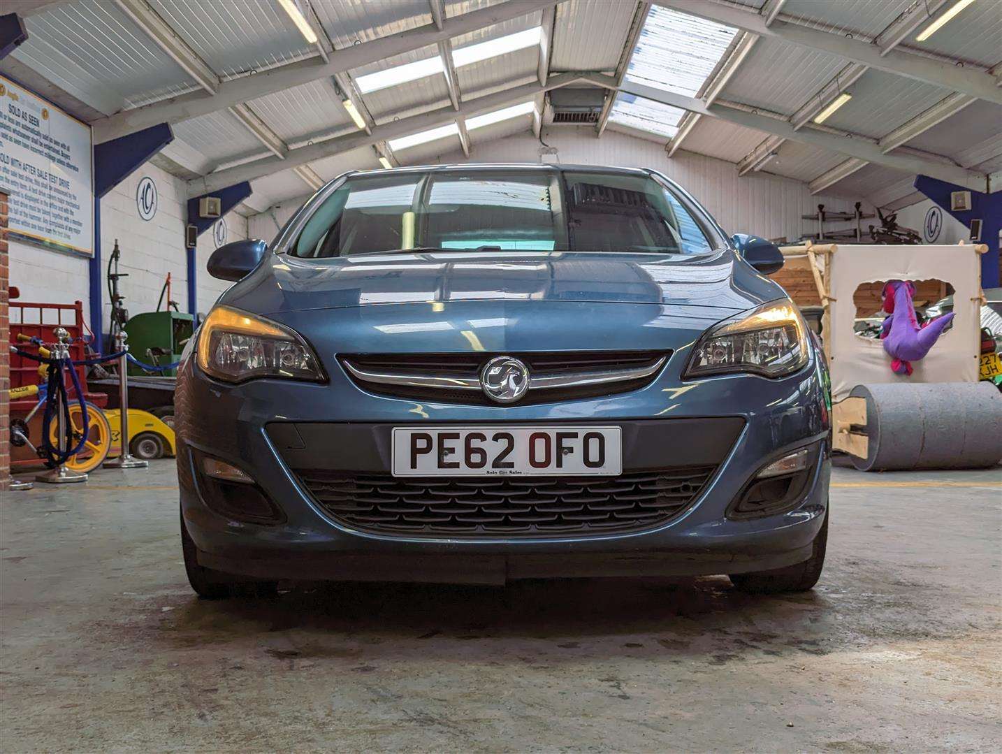 <p>2012 VAUXHALL ASTRA ACTIVE</p>