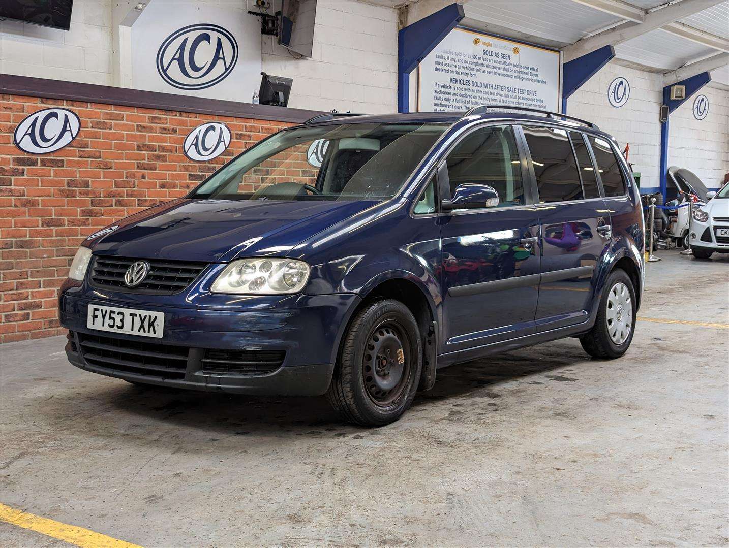 <p>2003 VOLKSWAGEN TOURAN S TDI</p>