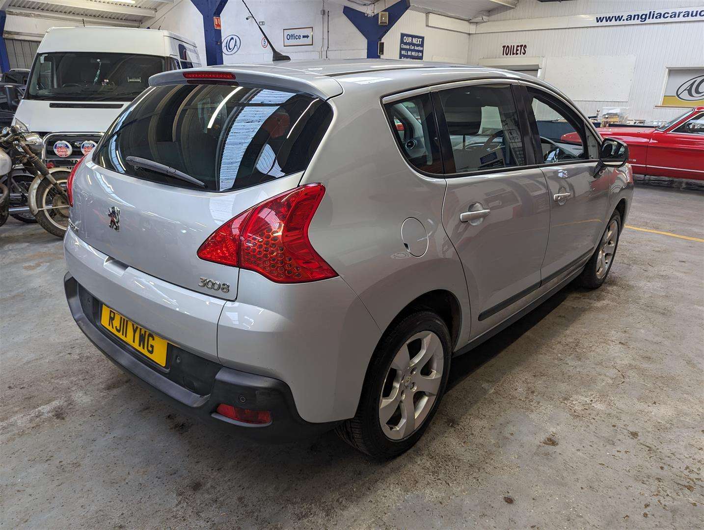 <p>2011 PEUGEOT 3008 SPORT HDI</p>