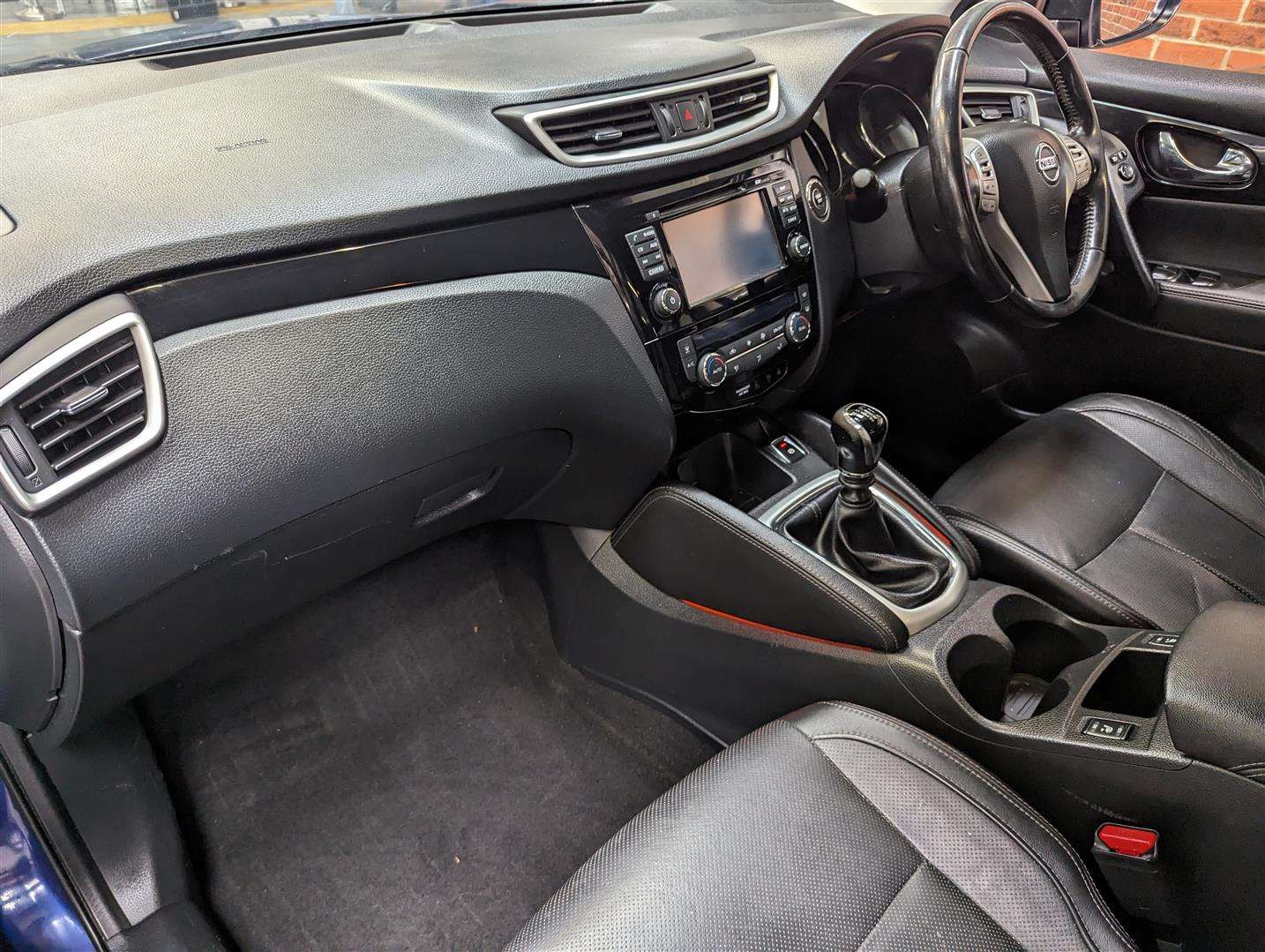 <p>2015 NISSAN QASHQAI TEKNA DCI 4X4</p>