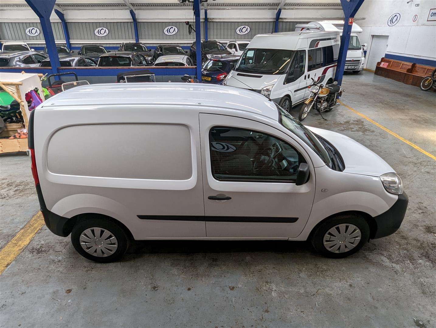 <p>2015 RENAULT KANGOO ML19 ENERGY DCI</p>