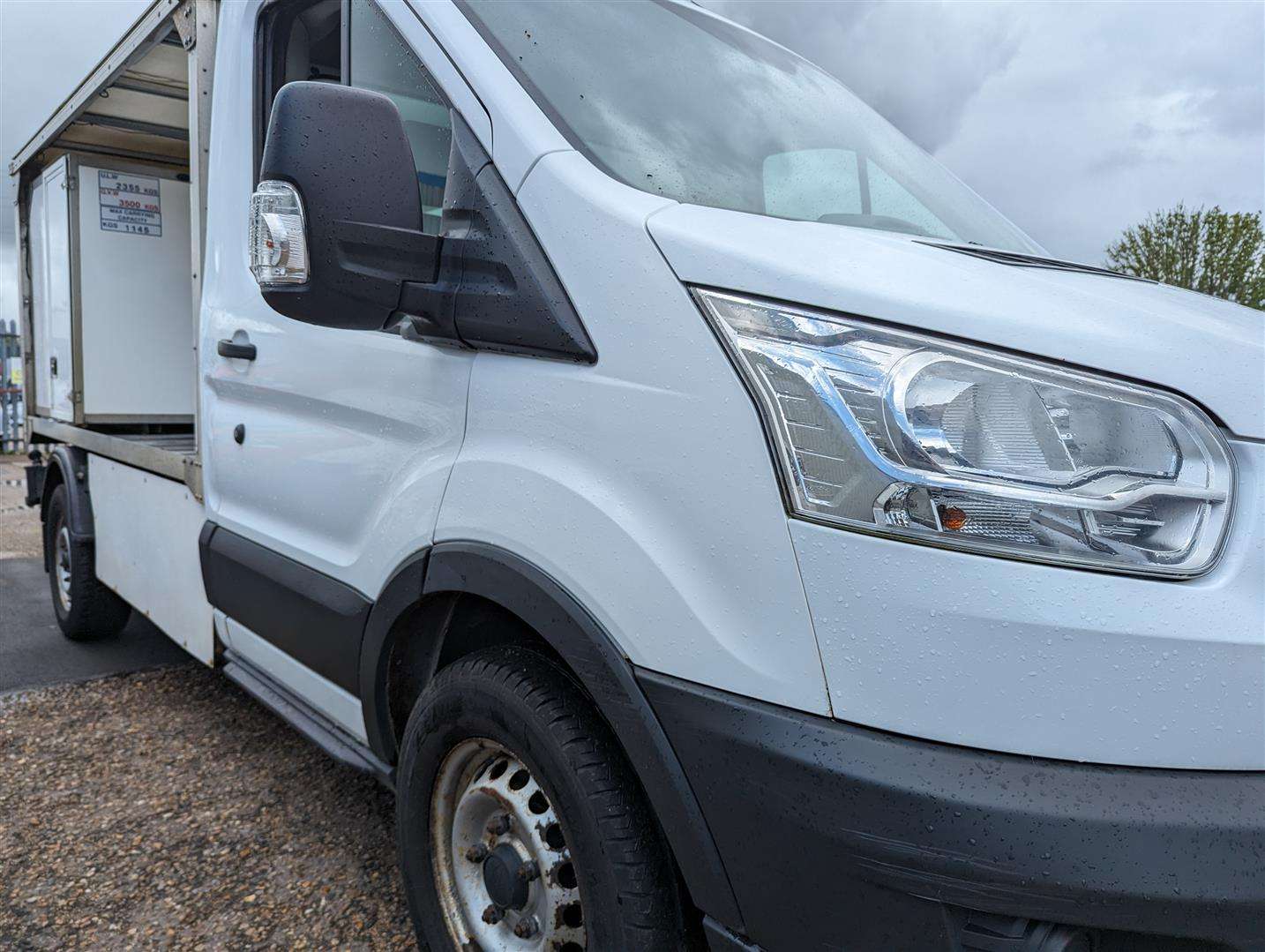 <p>2016 FORD TRANSIT 350 Milk float</p>