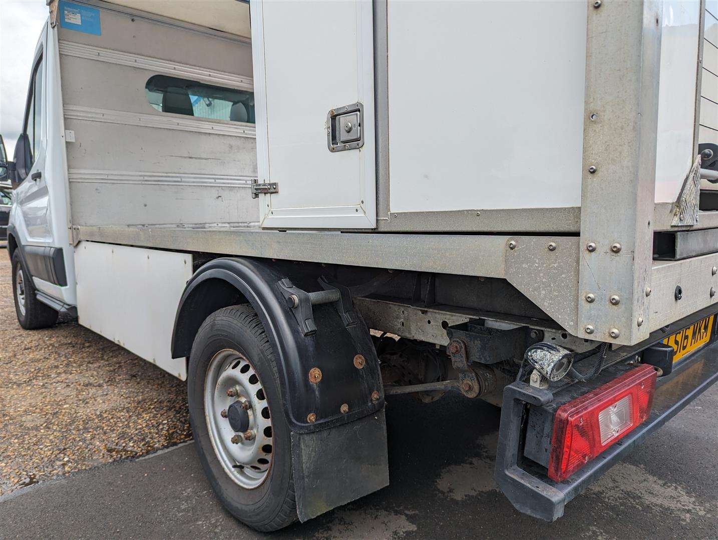 <p>2016 FORD TRANSIT 350 Milk float</p>