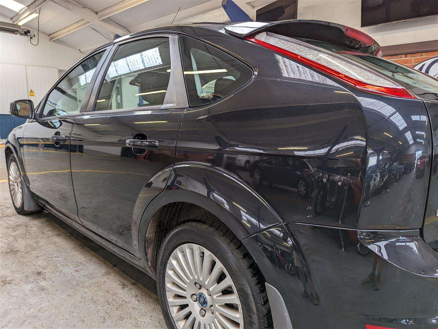 <p>2010 FORD FOCUS TITANIUM TD 136 AUT</p>