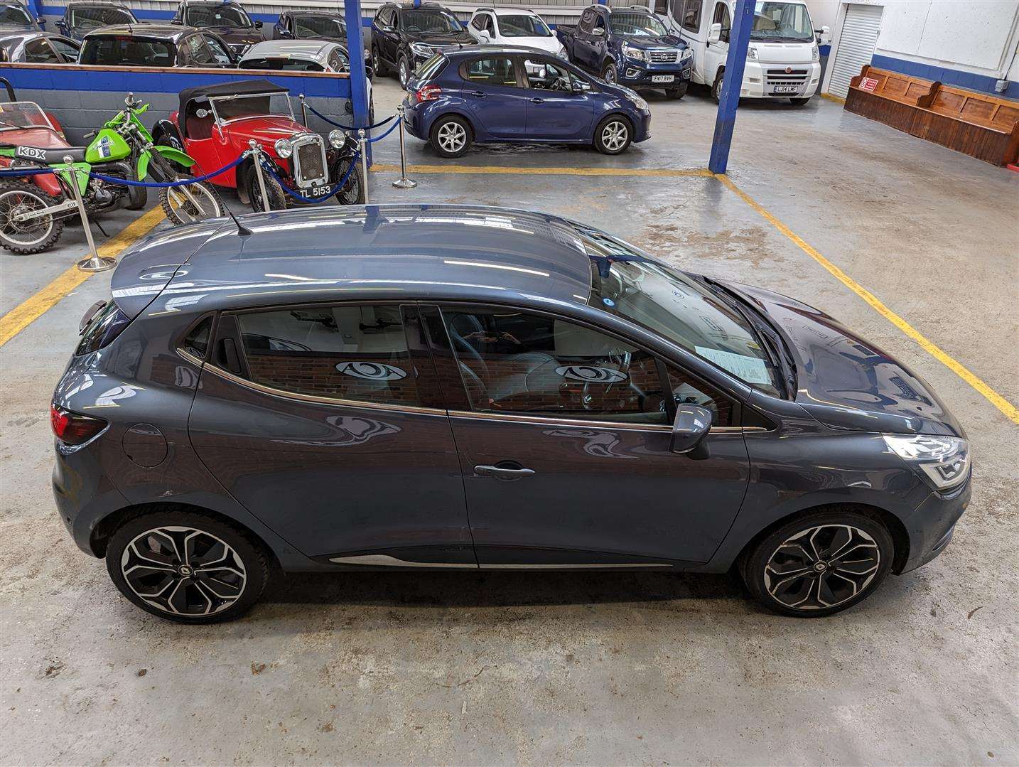 <p>2018 RENAULT CLIO SIGNATURE NAV DCI</p>