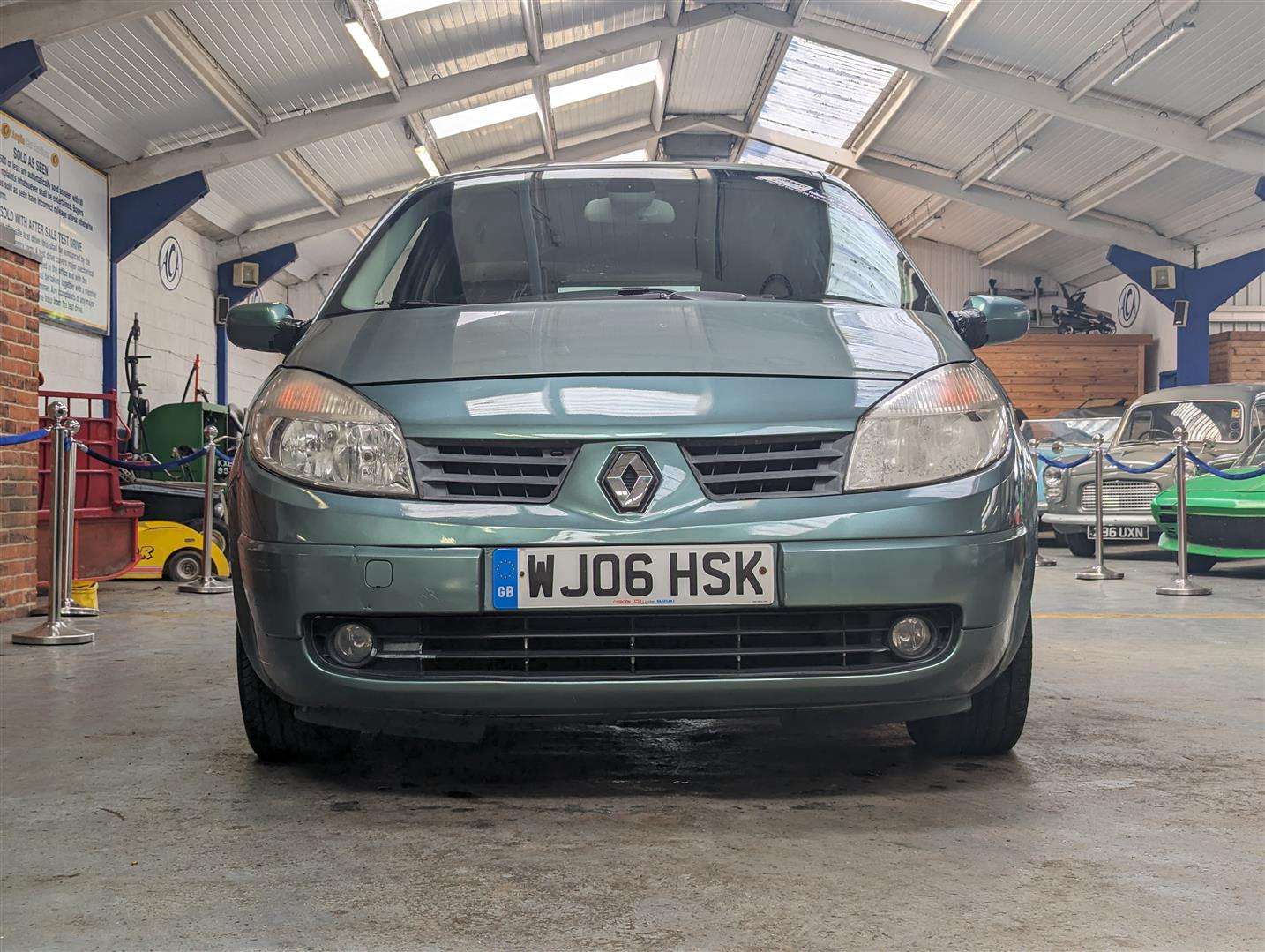 <p>2006 RENAULT SCENIC PRIVILEGE VVT AUTO</p>