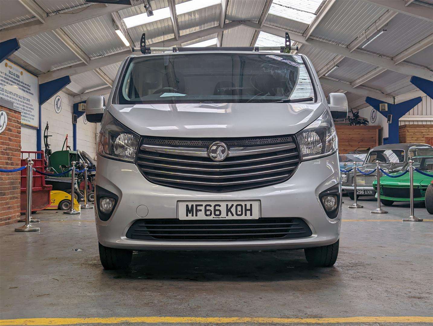 <p>2016 VAUXHALL VIVARO 2700 SPORTIVE CDTI</p>