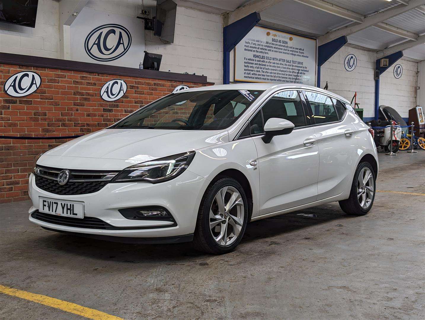 <p>2017 VAUXHALL ASTRA SRI ECOFLEX S/S</p>