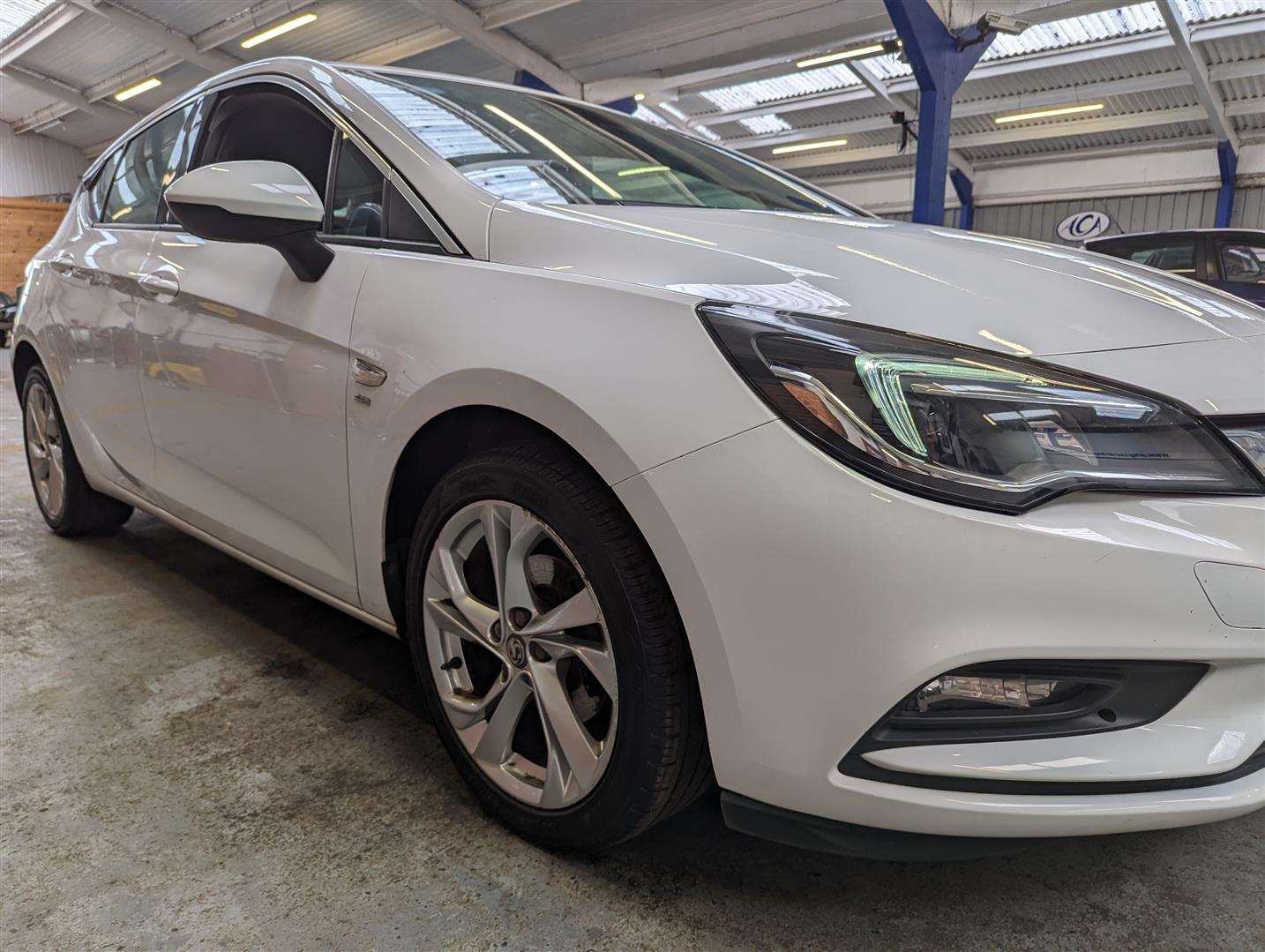 <p>2017 VAUXHALL ASTRA SRI ECOFLEX S/S</p>