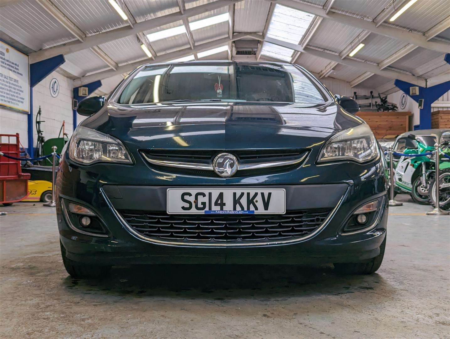 <p>2014 VAUXHALL ASTRA SRI</p>