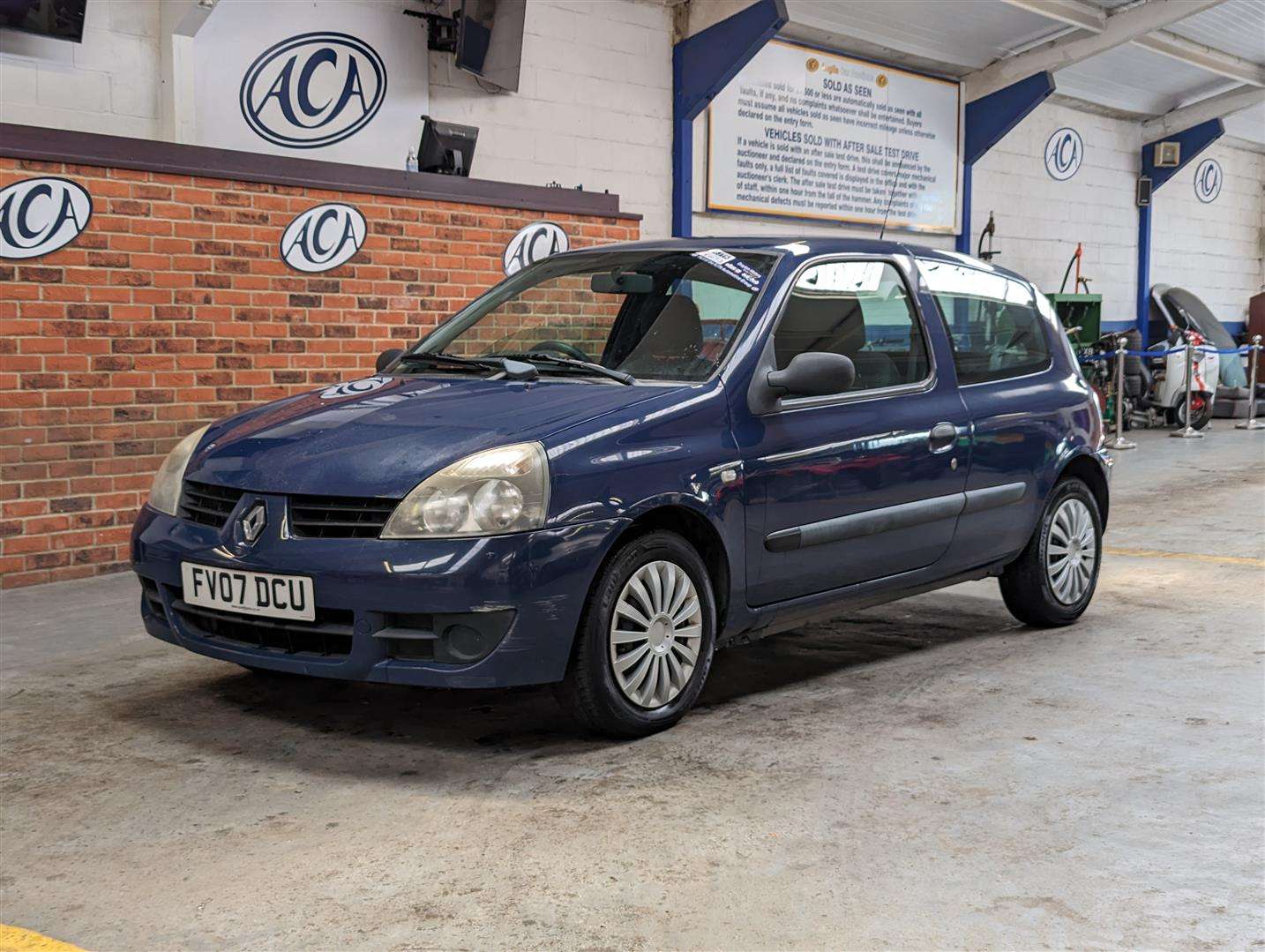 <p>2007 RENAULT CLIO CAMPUS 8V</p>