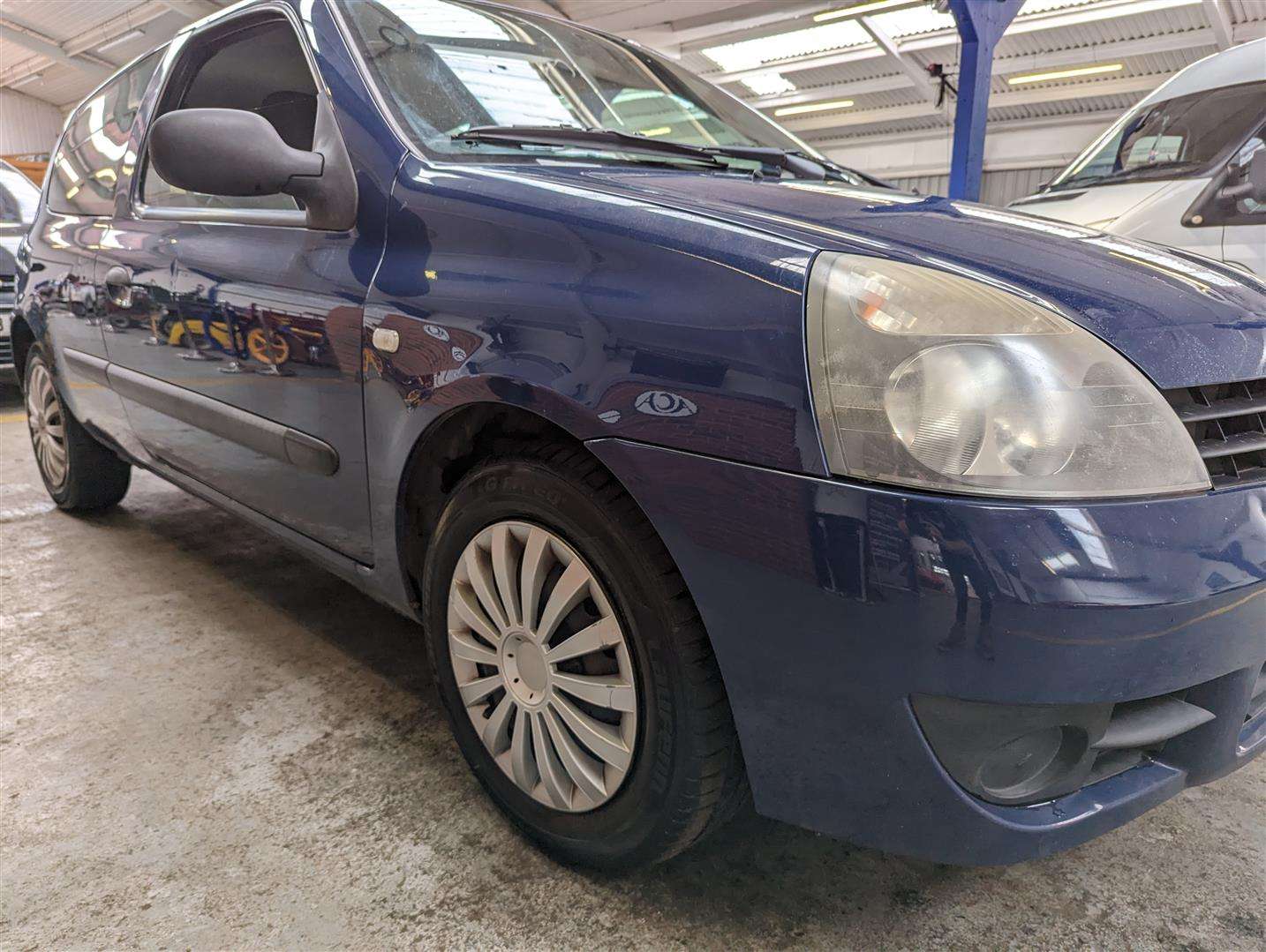 <p>2007 RENAULT CLIO CAMPUS 8V</p>