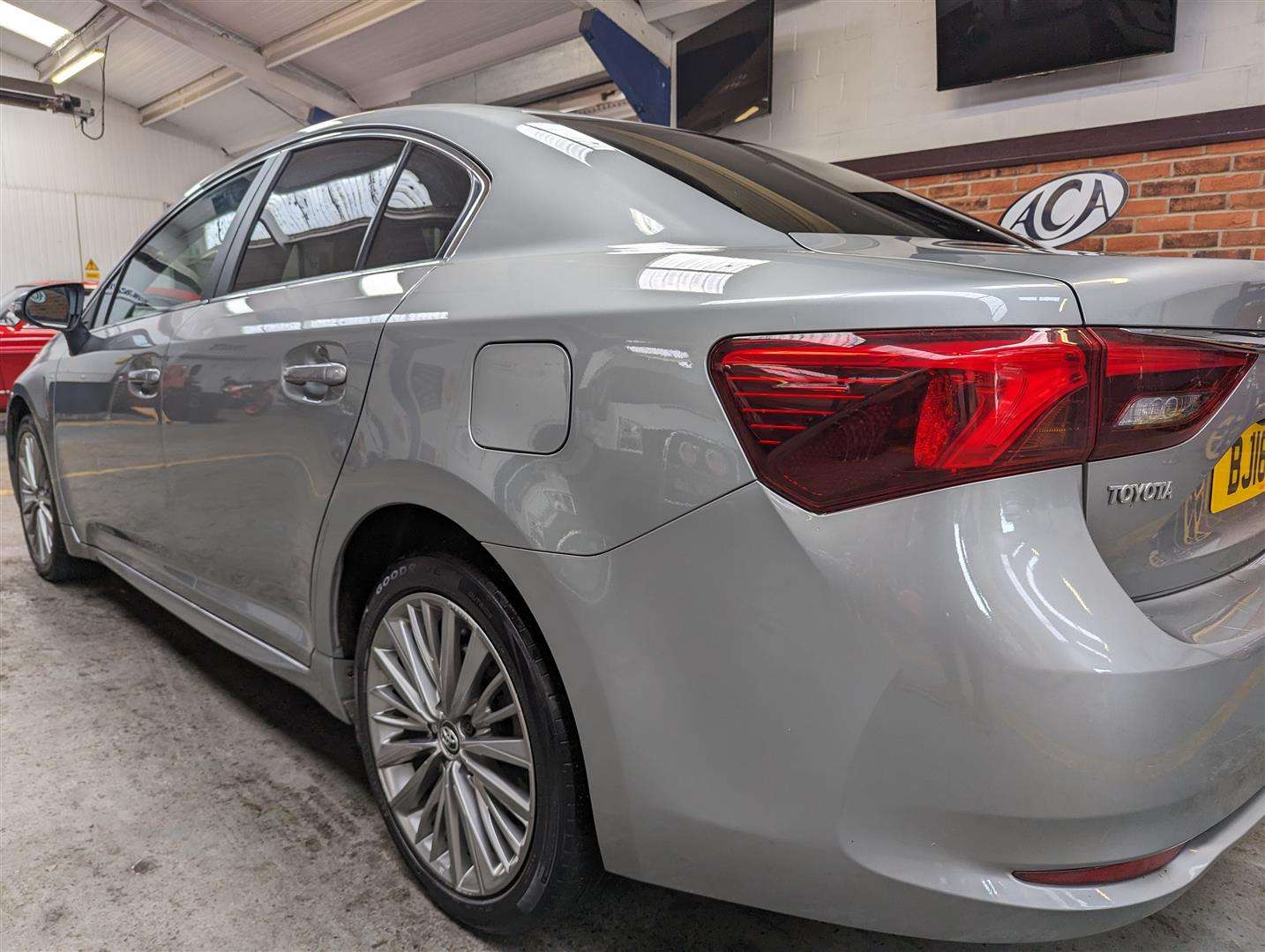 <p>2016 TOYOTA AVENSIS EXCEL D-4D</p>