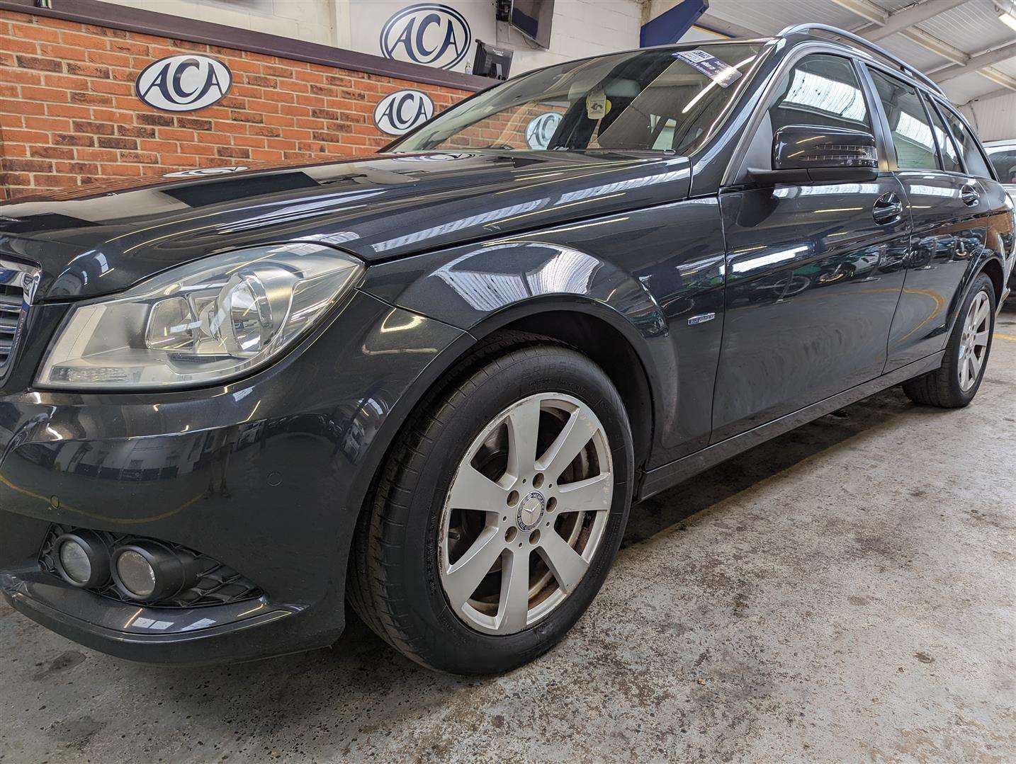 <p>2012 MERCEDES-BENZ C220 SE CDI BLUEEFFICIENC</p>