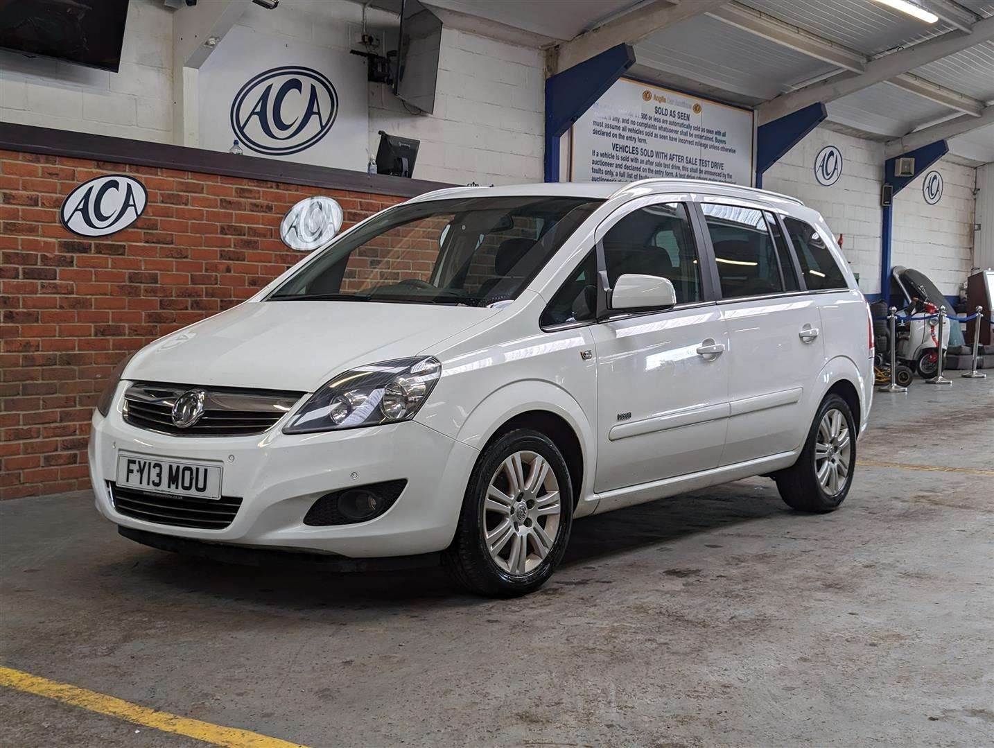 <p>2013 VAUXHALL ZAFIRA DESIGN NAV CDTI EC</p>