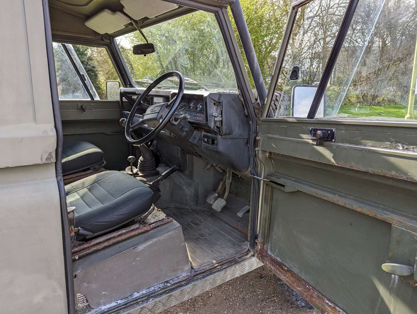 <p>1988 LAND ROVER 110 DEFENDER</p>