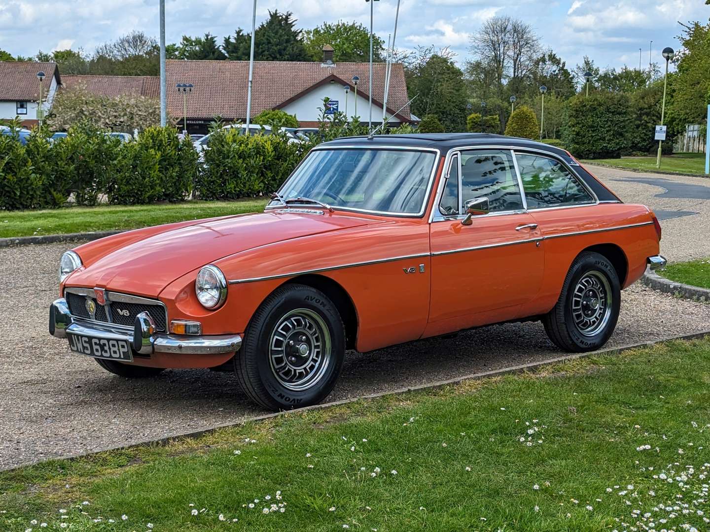 <p>1975 MG B GT V8</p>