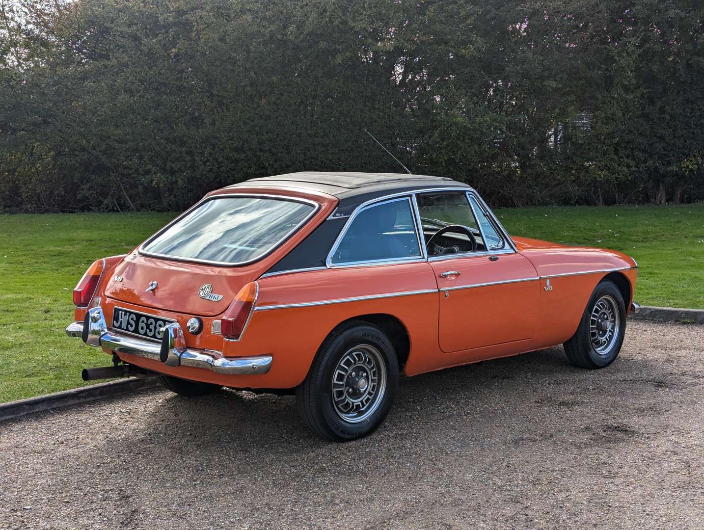 <p>1975 MG B GT V8</p>