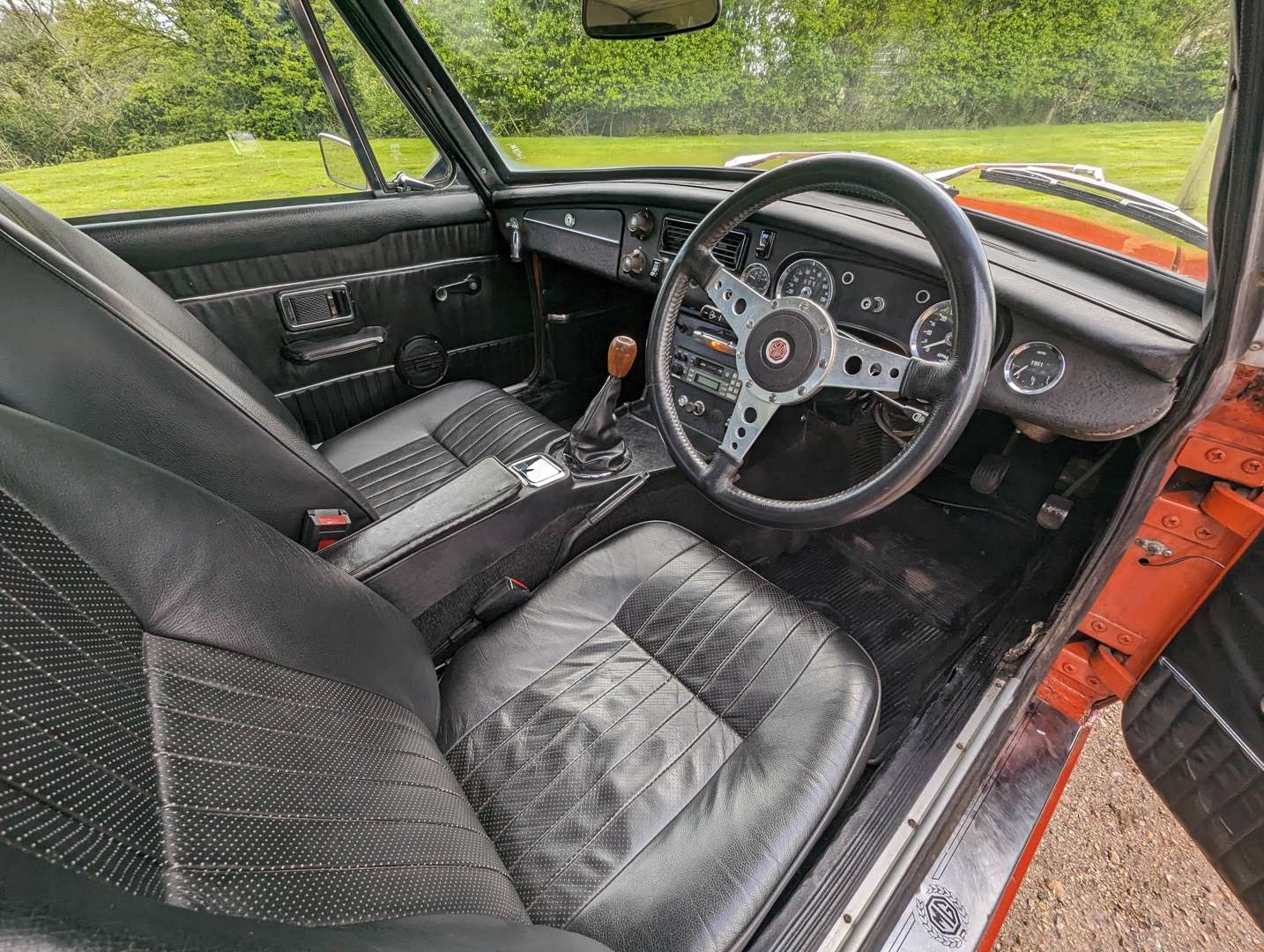 <p>1975 MG B GT V8</p>