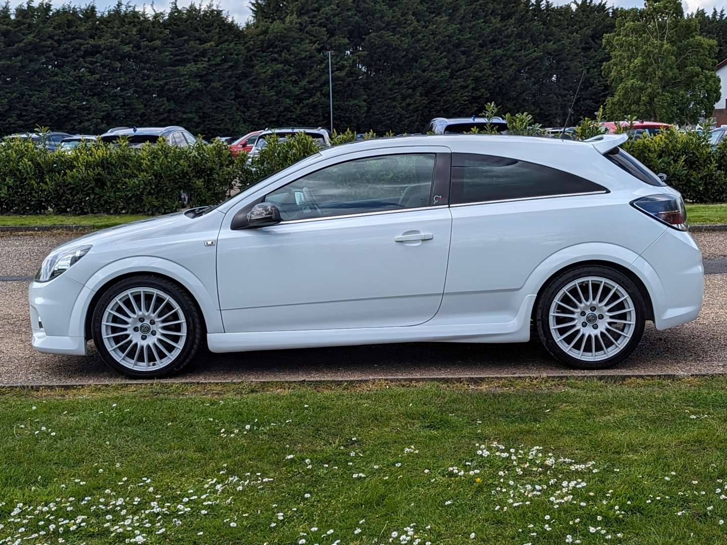 <p>2008 VAUXHALL ASTRA VXR NURBURGRING</p>