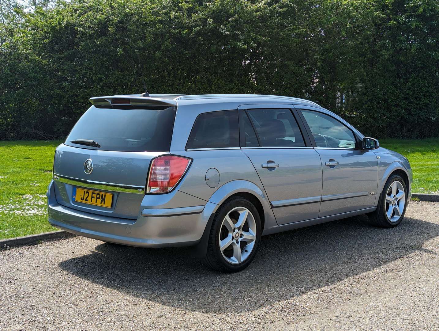 <p>2009 VAUXHALL ASTRA 1.8 SRI ESTATE 23,277 MILES</p>