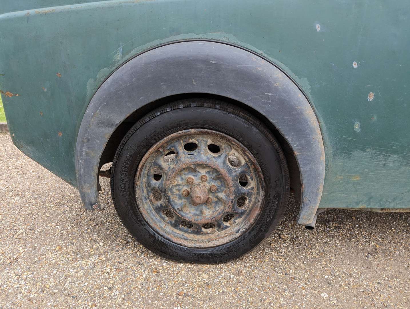 <p>1945 MORRIS EIGHT SERIES Z VAN</p>