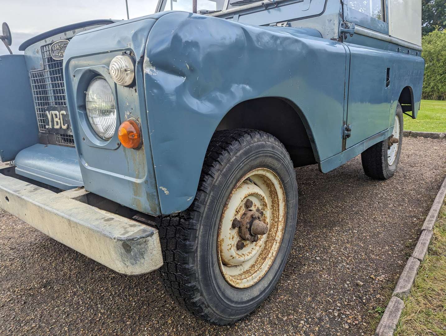 <p>1971 LAND ROVER SERIES IIA SWB</p>