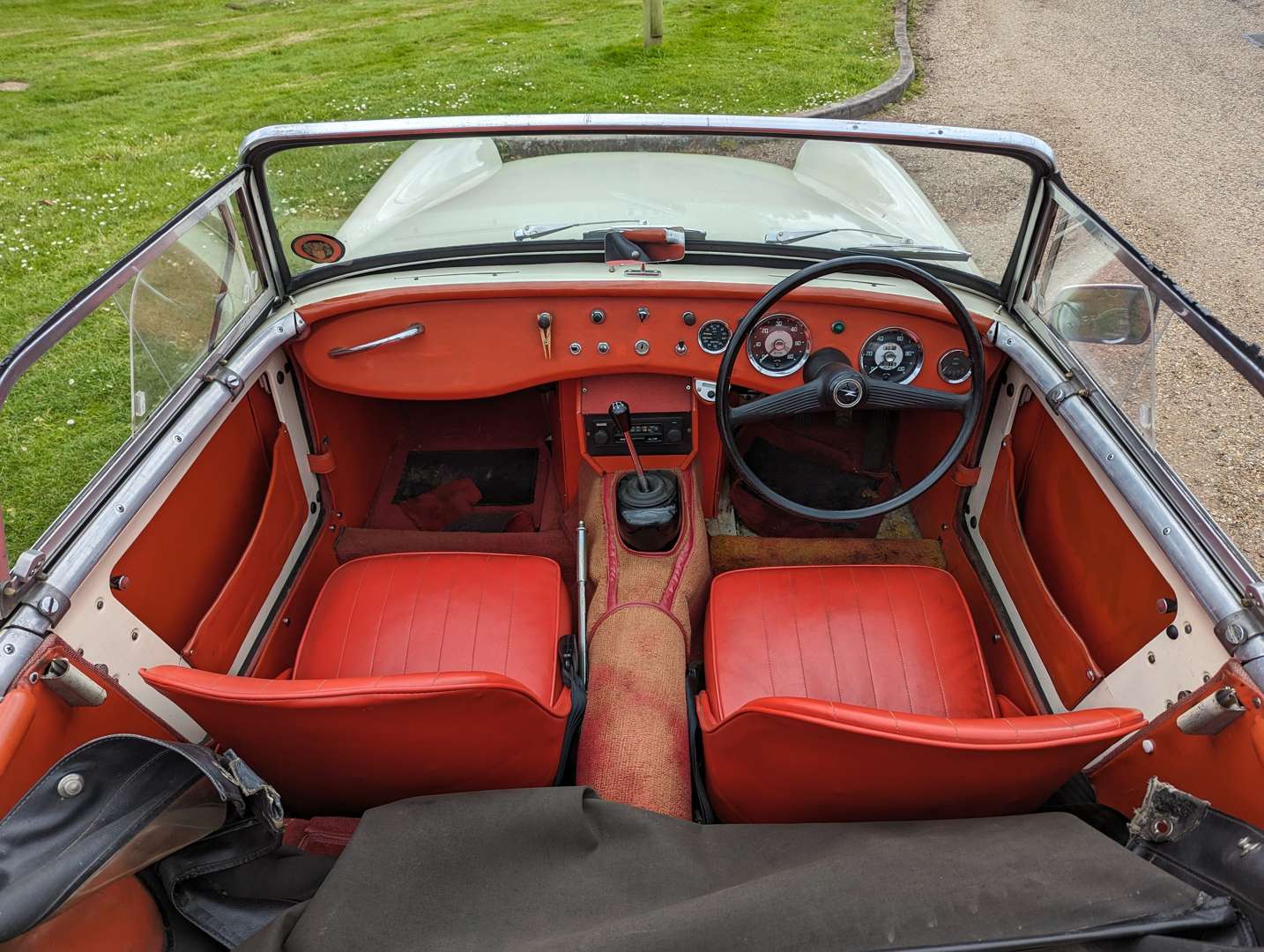 <p>1961 AUSTIN HEALEY SPRITE&nbsp;</p>