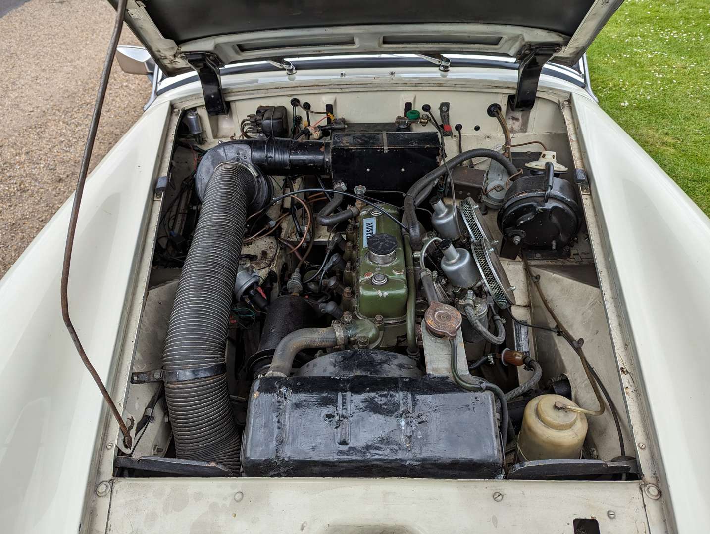 <p>1961 AUSTIN HEALEY SPRITE&nbsp;</p>