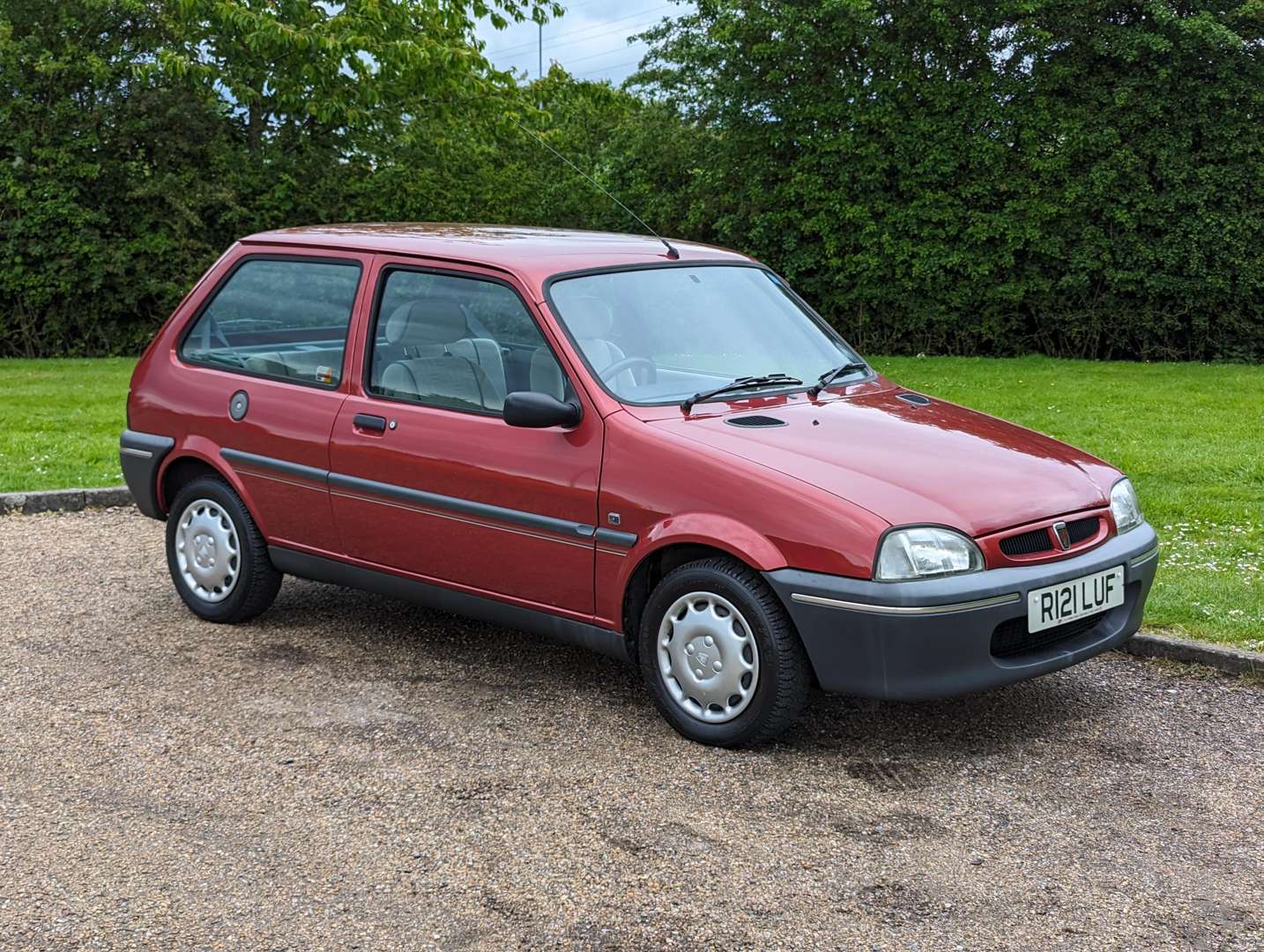 <p>1997 ROVER 100 ASCOT 12,000 MILES</p>