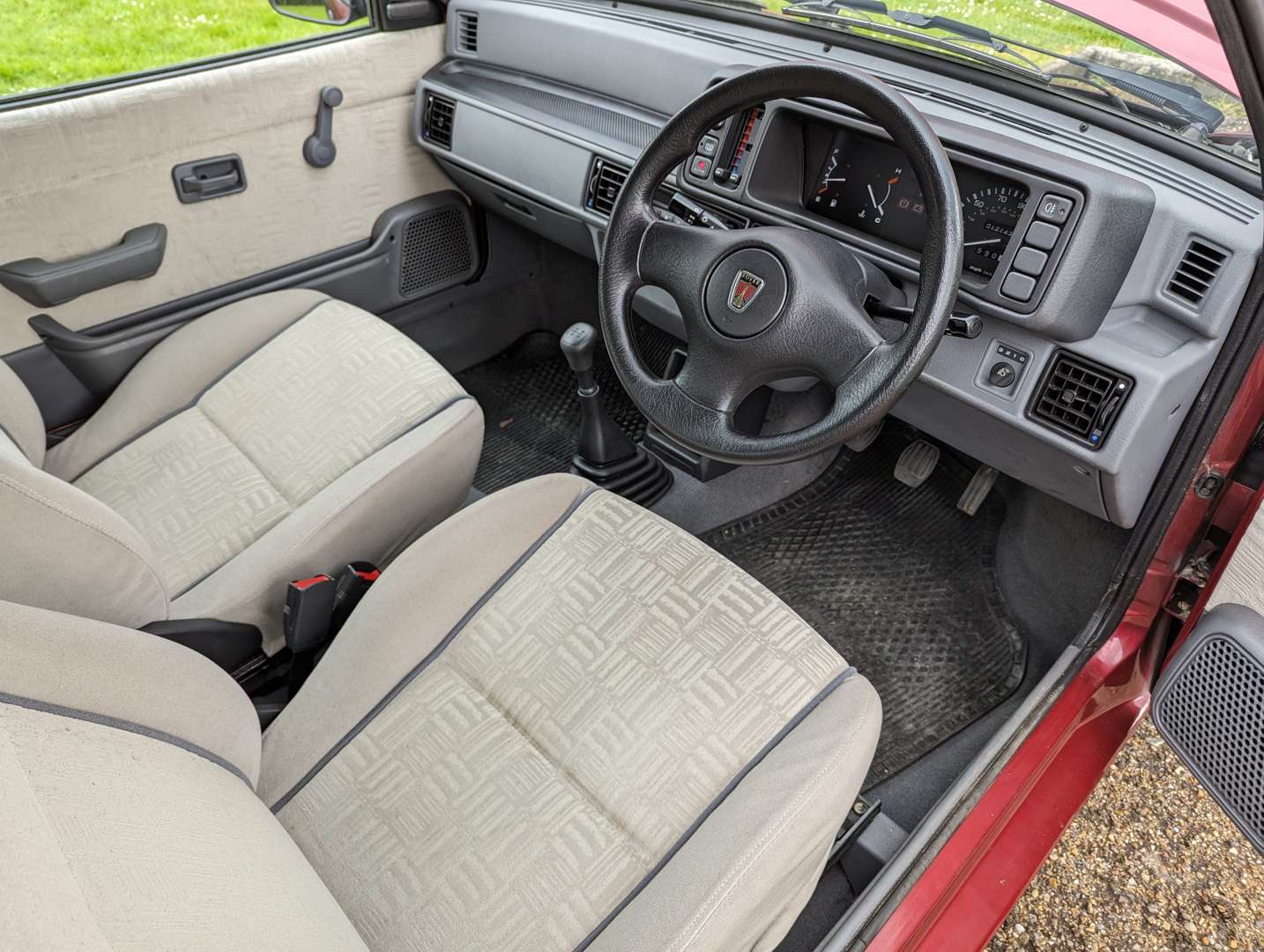 <p>1997 ROVER 100 ASCOT 12,000 MILES</p>