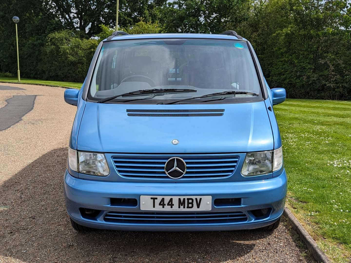 <p>1999 MERCEDES V230 FASHION 17,111 MILES</p>