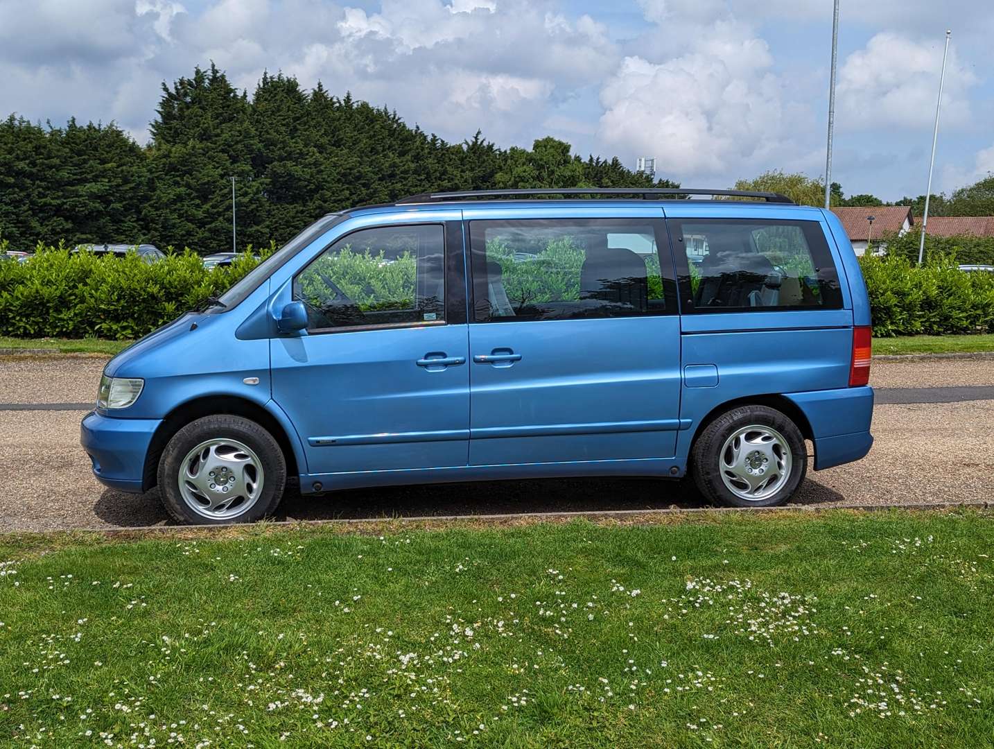 <p>1999 MERCEDES V230 FASHION 17,111 MILES</p>