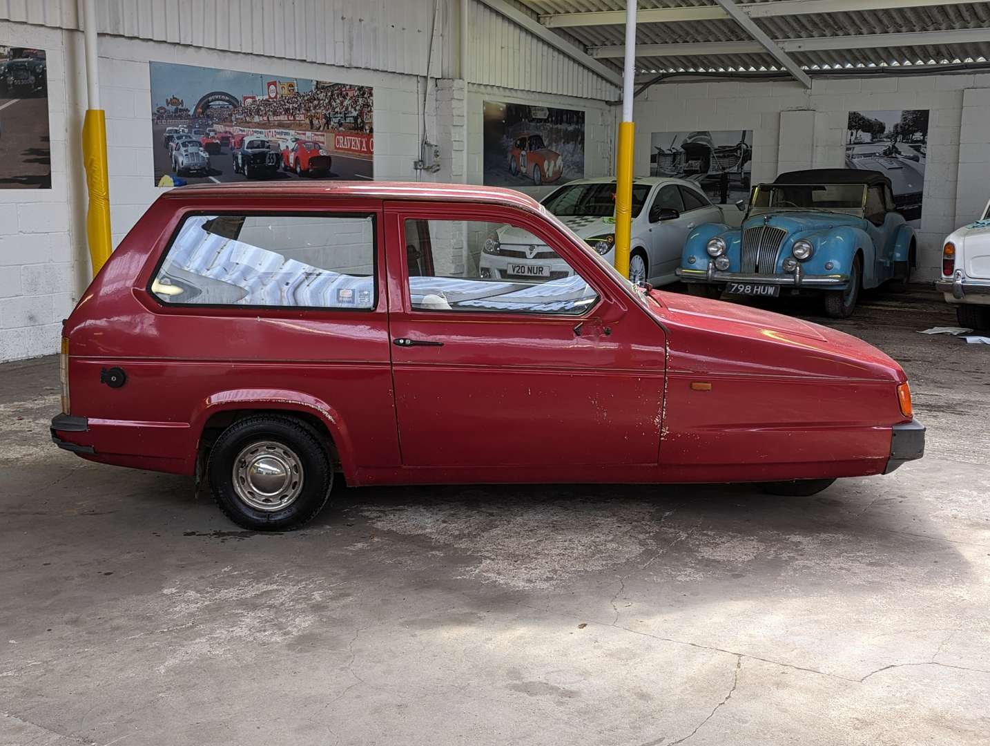 <p>1993 RELIANT ROBIN LX</p>