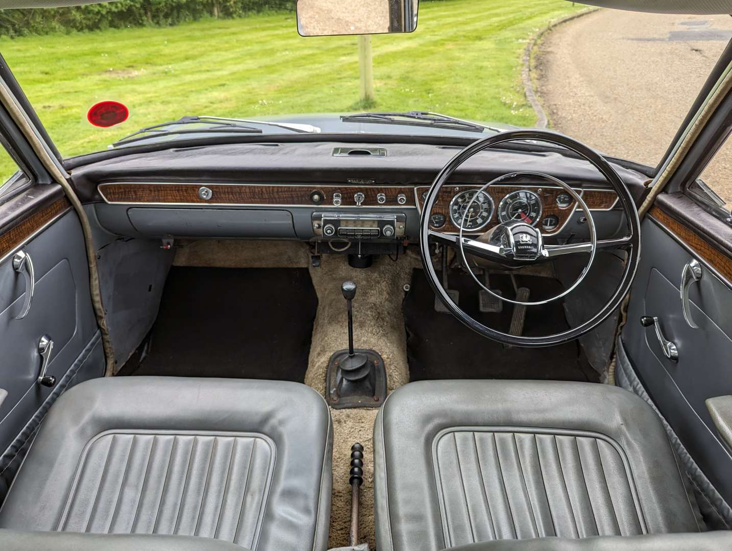 <p>1962 VAUXHALL VX 4/90</p>