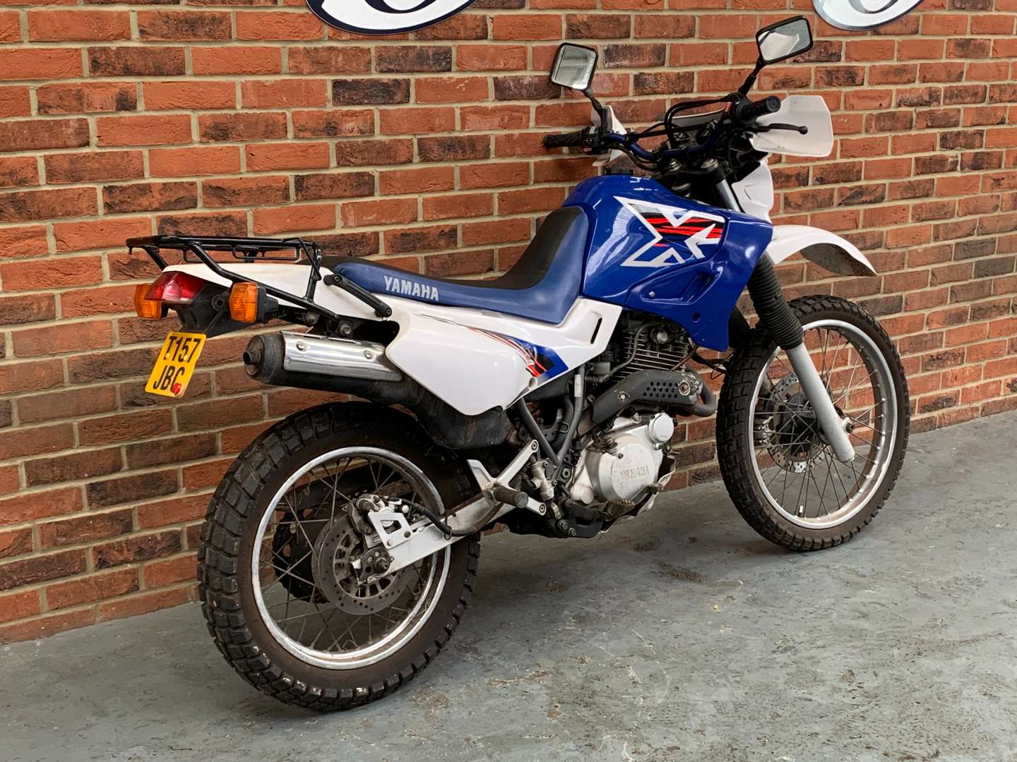 <p>1999 YAMAHA XT 600 E</p>