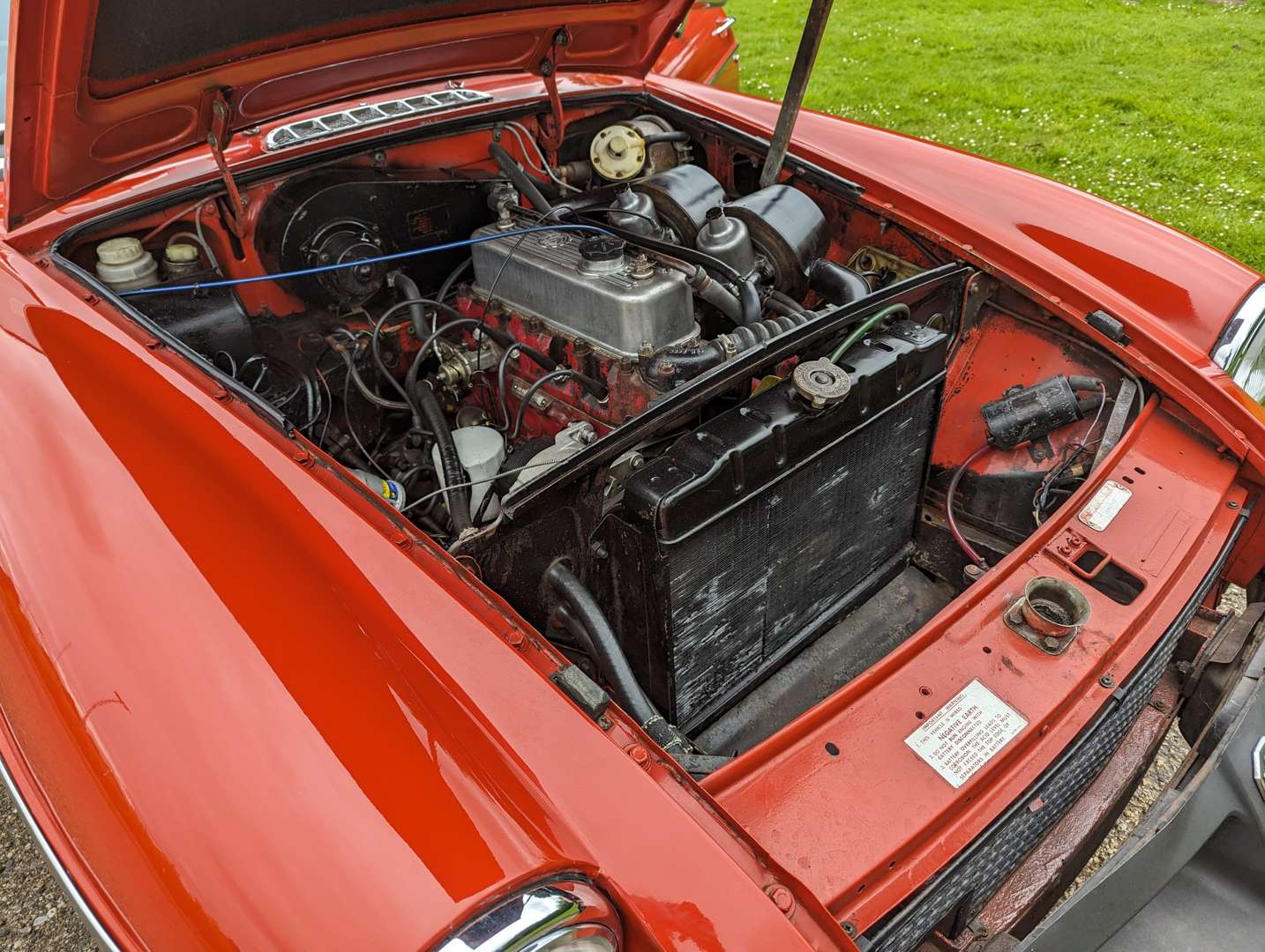 <p>1975 MG B GT&nbsp;</p>