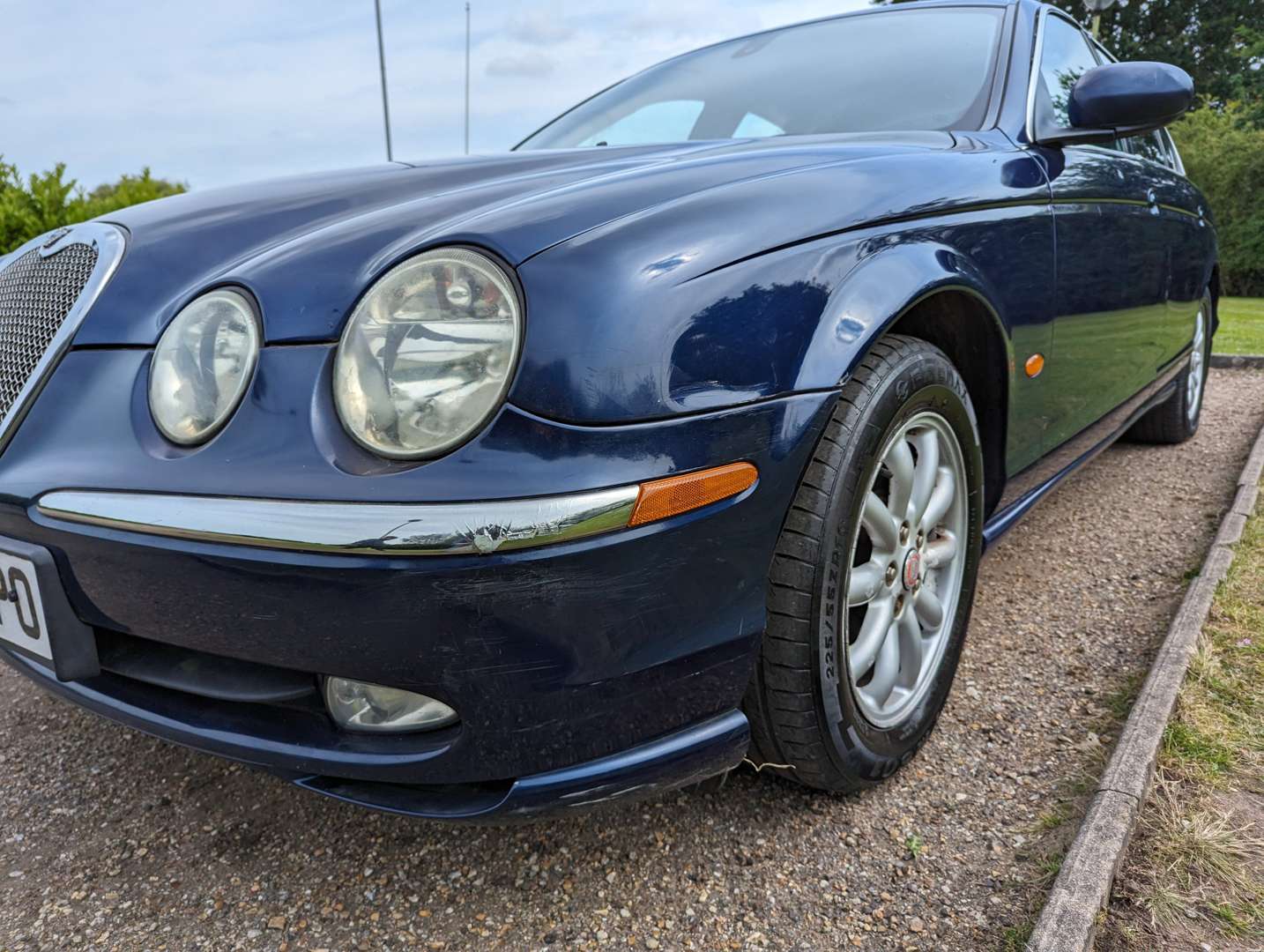 <p>2003 JAGUAR S-TYPE 2.5 V6 SE AUTO</p>